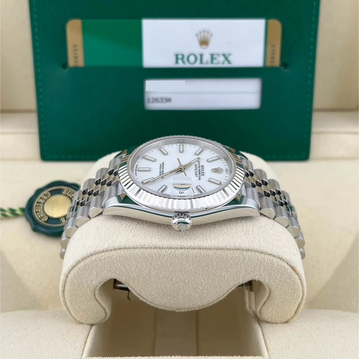 2019 Rolex Datejust 41 Fluted / White / Jubilee 126334-0010 Listing Image 5