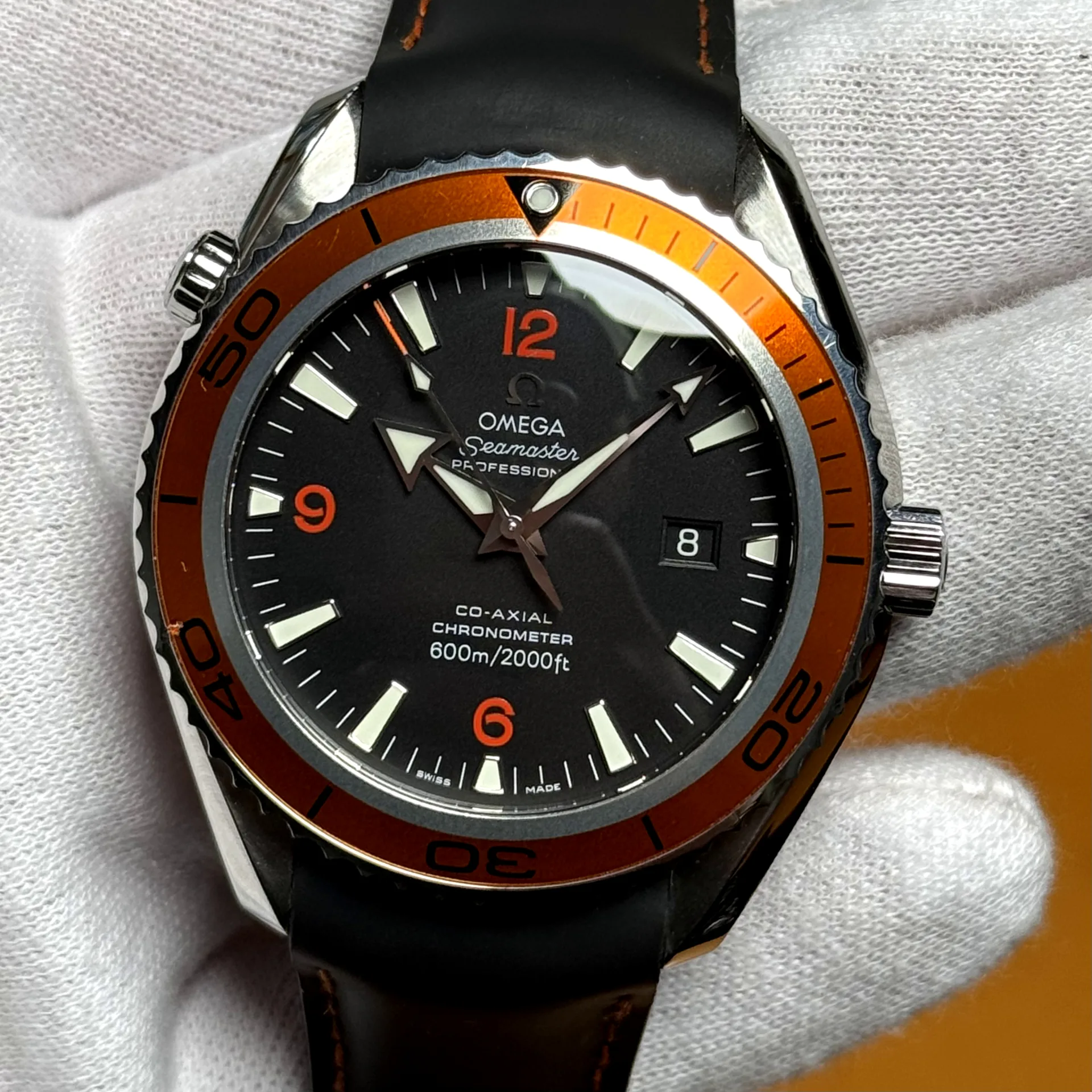 Omega Seamaster Planet Ocean 600M Co-Axial 45.5 Stainless / Orange / Rubber 2908.50.82