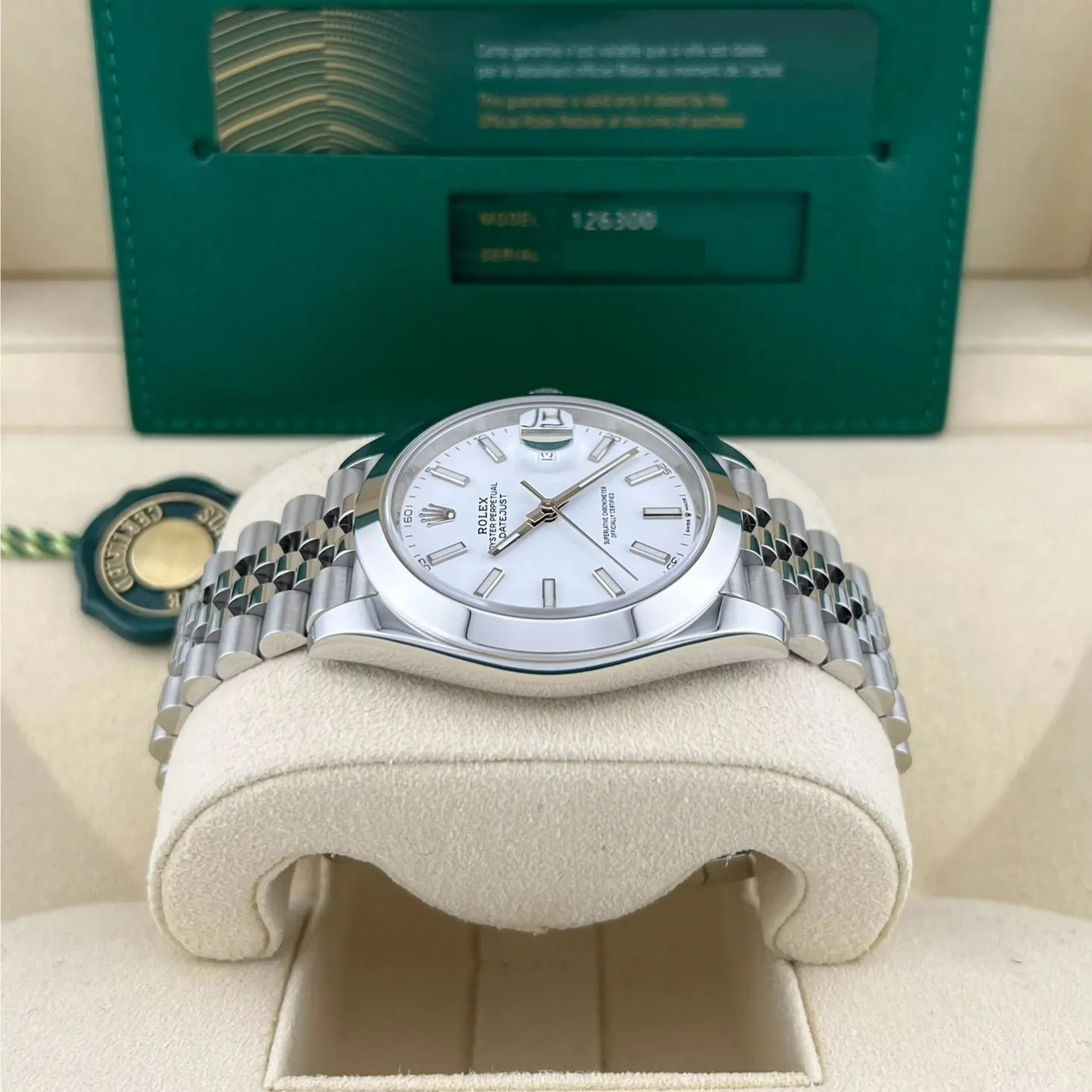 2024 Rolex Datejust 41 Smooth / White / Jubilee 126300-0006 Listing Image 5