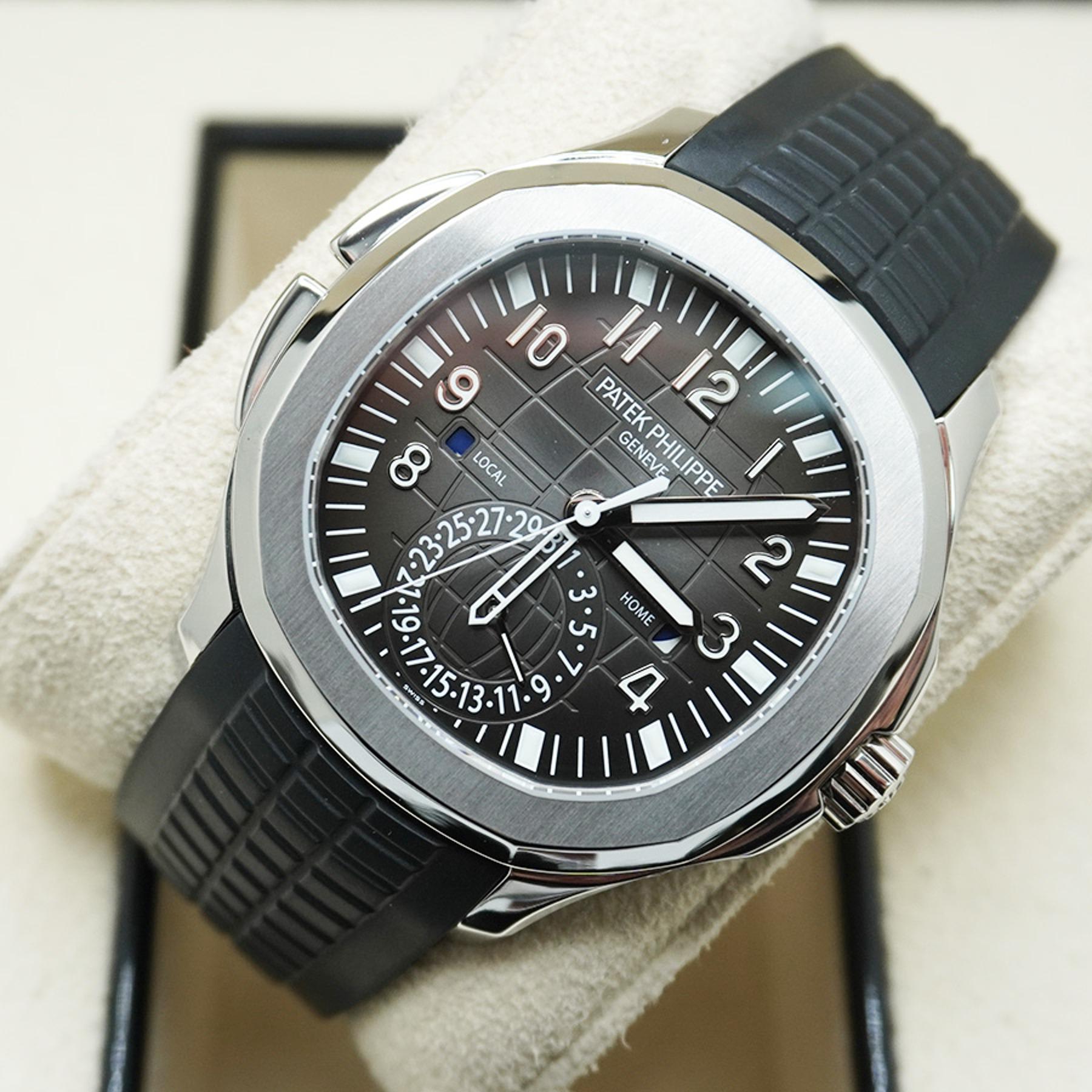 Patek Philippe Aquanaut Travel Time Black 5164A 001 Watches Bezel