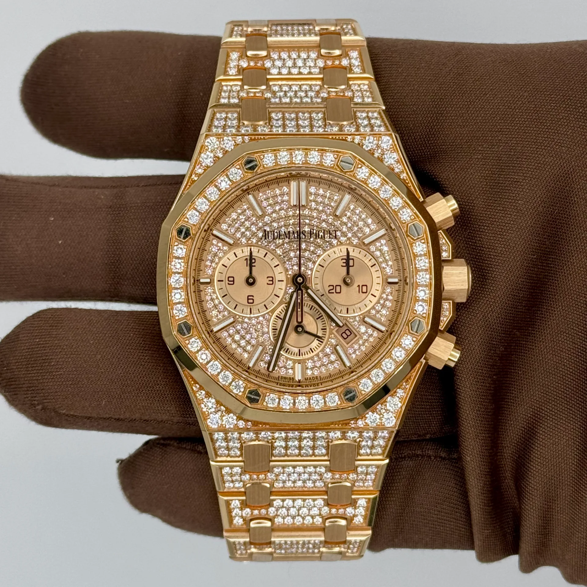 2019 Audemars Piguet Royal Oak Chronograph 41 Rose Gold / Haute Joaillerie / Full Diamond-Set 26322OR.ZZ.1222OR.01