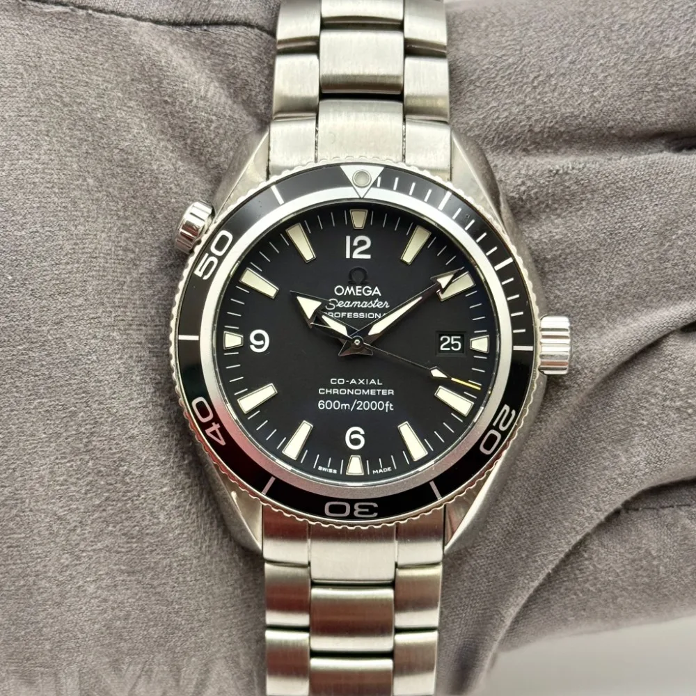 Omega Seamaster Planet Ocean 600M Co-Axial 42 Steel / Black / Bracelet 2201.50.00
