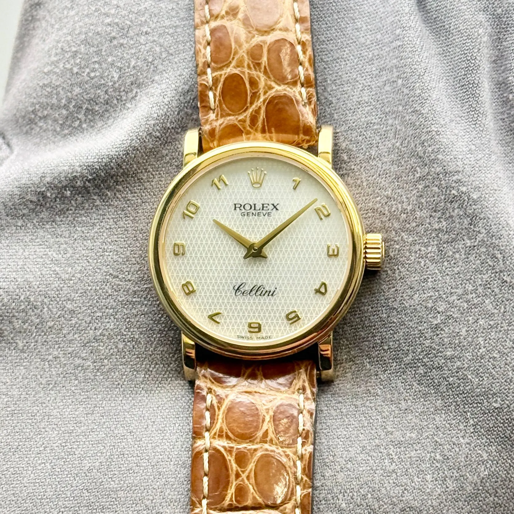 2008 Rolex Cellini 26 Yellow Gold / MOP / Arabic / Strap 6110/8