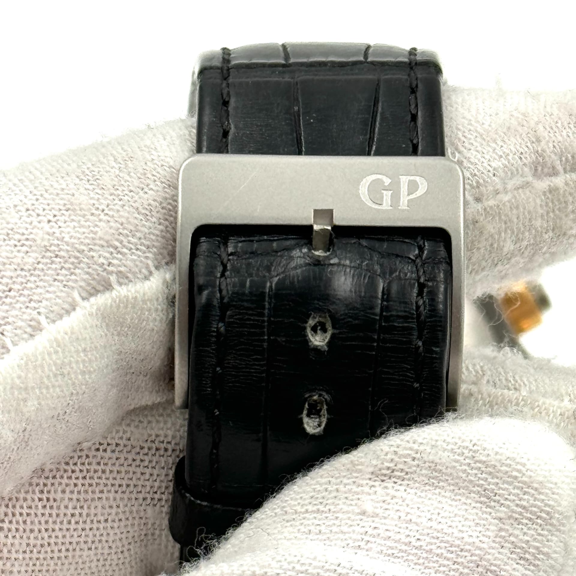 Auction: Girard-Perregaux Laureato EVO3 Chronograph Two-Tone