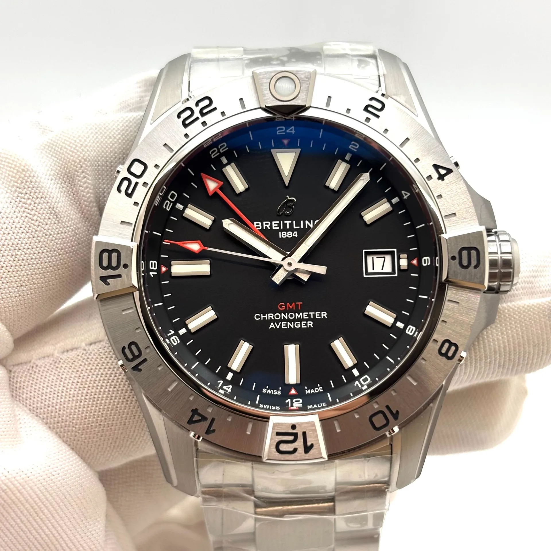 Breitling Avenger Automatic GMT 44 Stainless Steel / Black / Bracelet A32320101B1A1