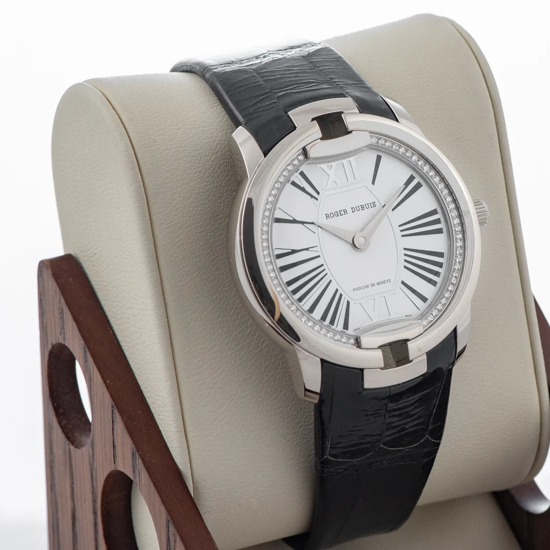 2025 Roger Dubuis Velvet 36 White Gold / Diamond-Set / White / Roman / Strap RDDBVE0034