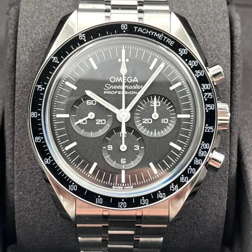 2025 Omega Speedmaster Professional Moonwatch 3861 Steel / Black / Sapphire / Bracelet 310.30.42.50.01.002