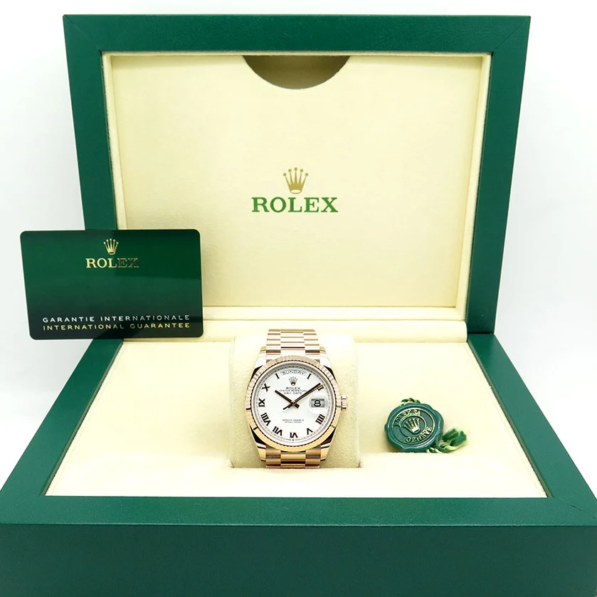 Rolex Day-Date 36 Rose Gold / Fluted / White / Roman / President 128235-0052 Listing Image 7