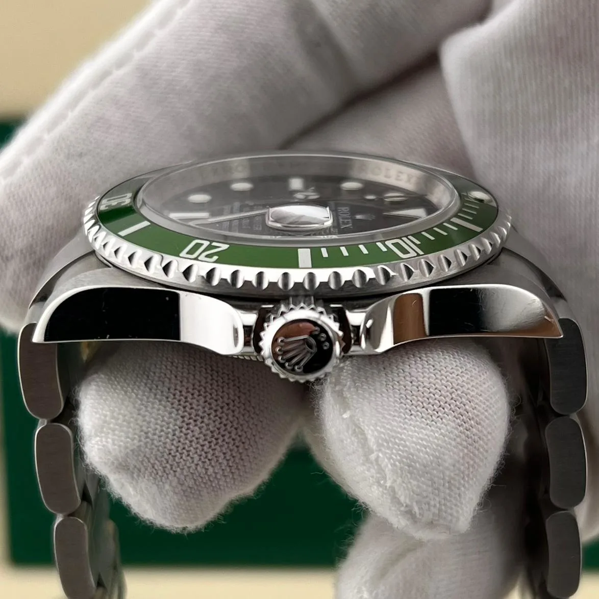 2008 Rolex Submariner Date "Kermit" 16610LV Listing Image 5