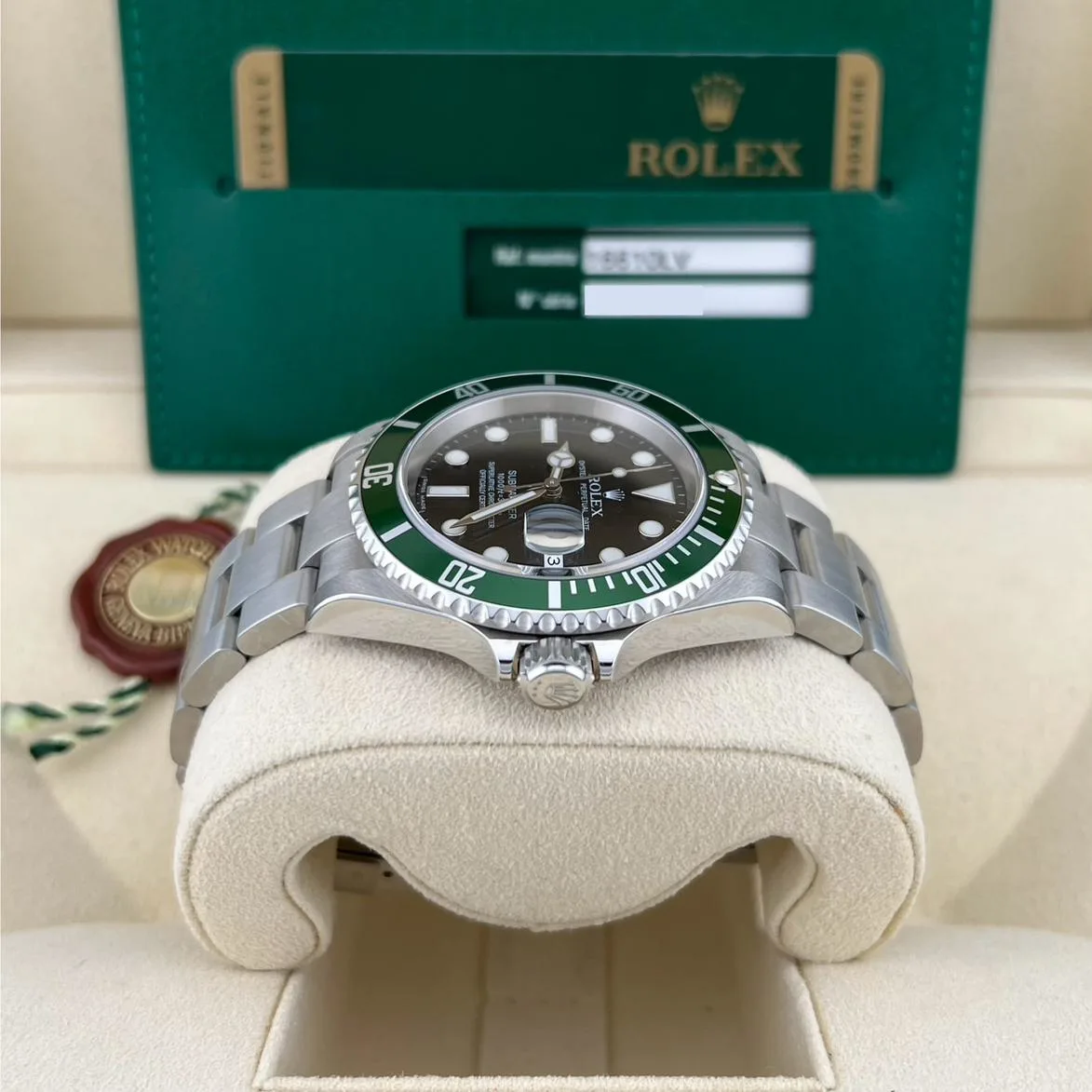 2007 Rolex Submariner Date "Kermit" 16610LV Listing Image 3