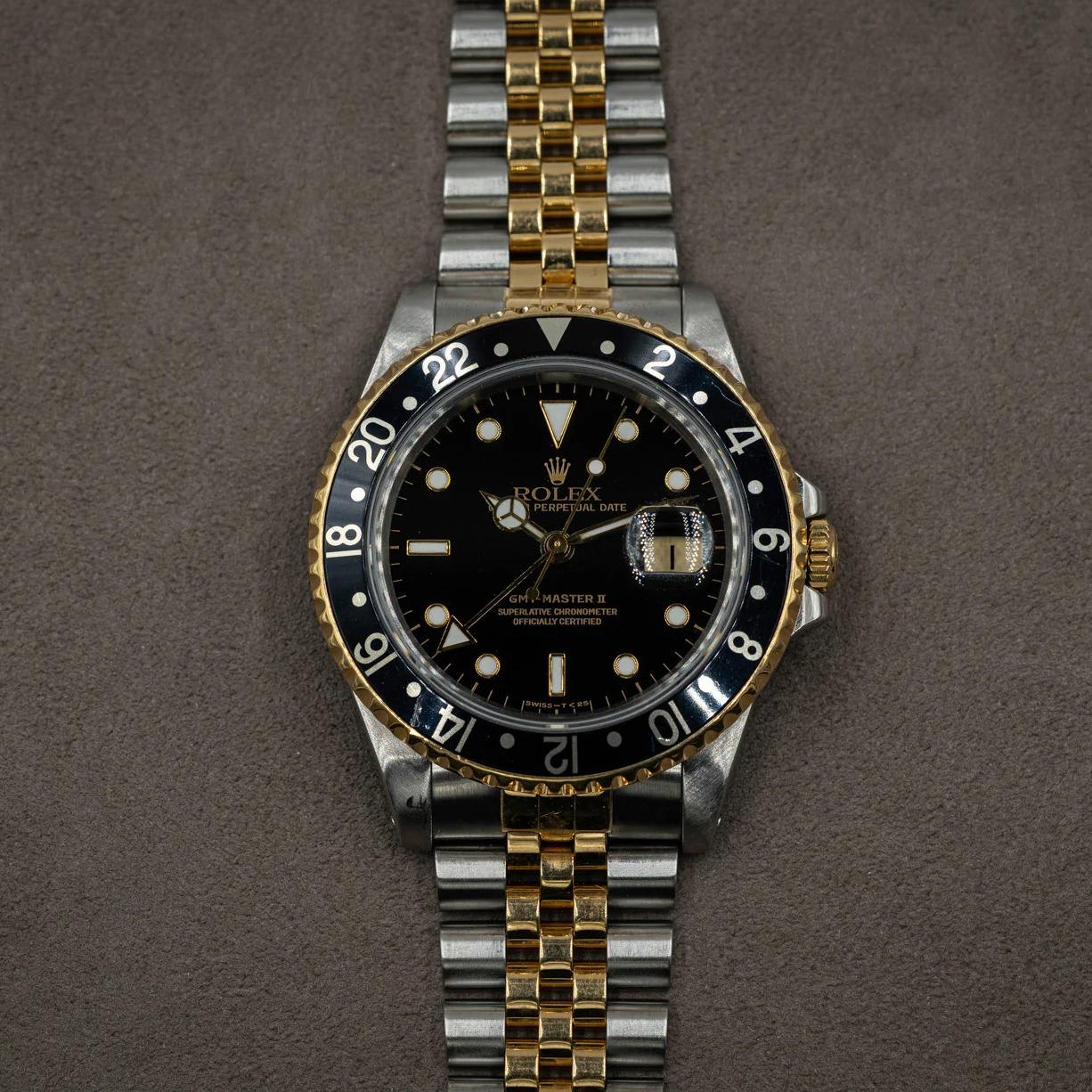 Rolex GMT Master II Two Tone Black Jubilee 16713 Watches Bezel