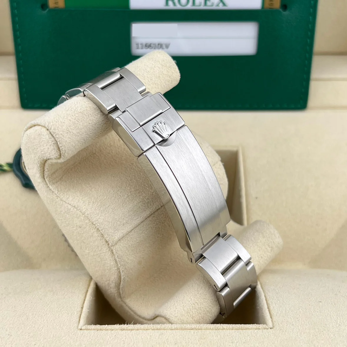2017 Rolex Submariner "Hulk" 116610LV Listing Image 5