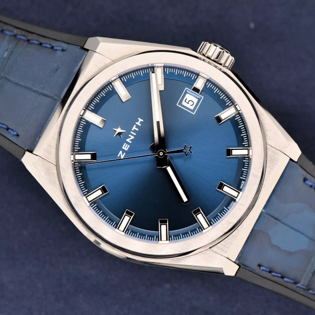 アラビアンナイトウ Zenith Defy Classic Titanium / Blue / Alligator 95.9000.670