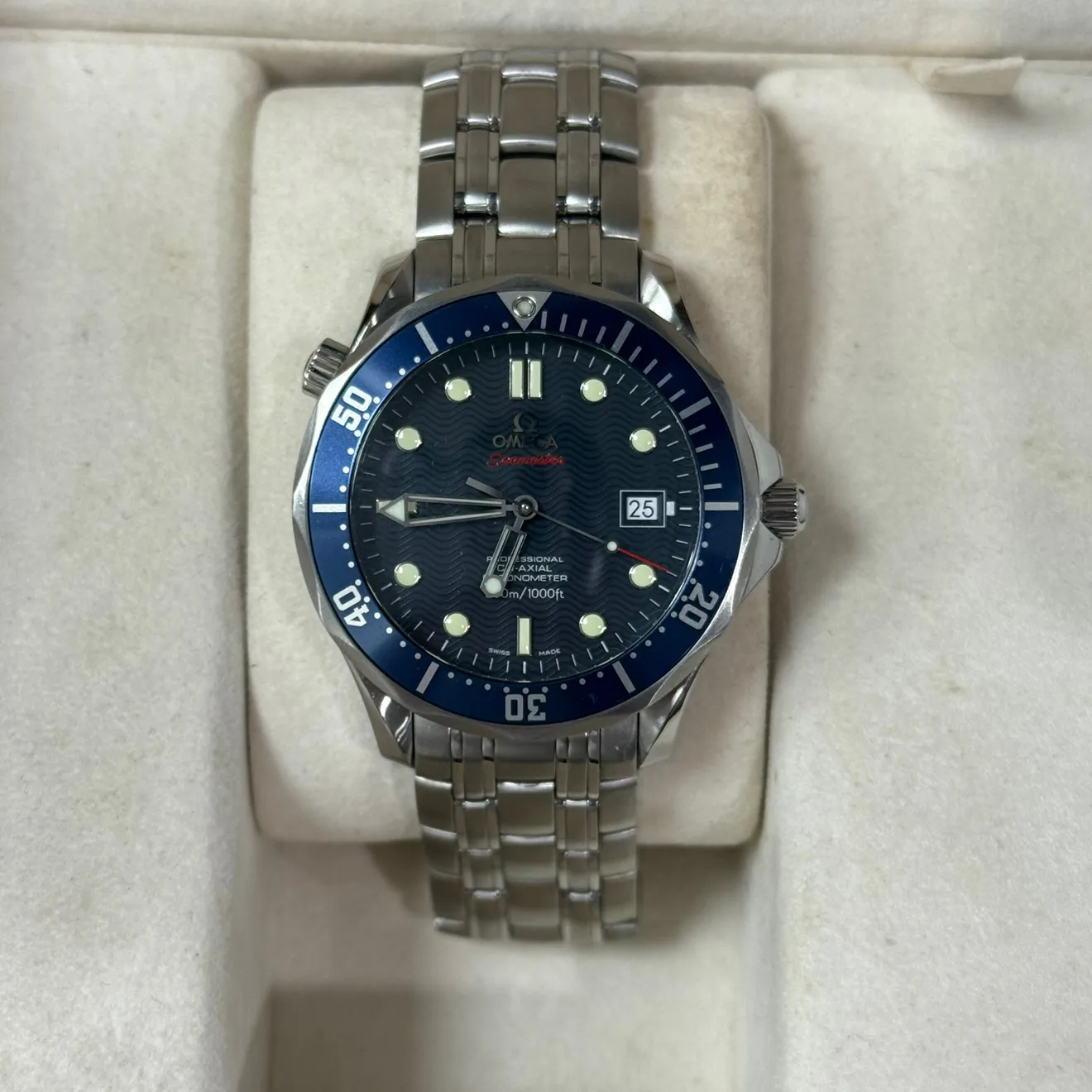 2012 Omega Seamaster Diver 300M Co-Axial 41 Stainless Steel / Blue / Bracelet 2220.80.00