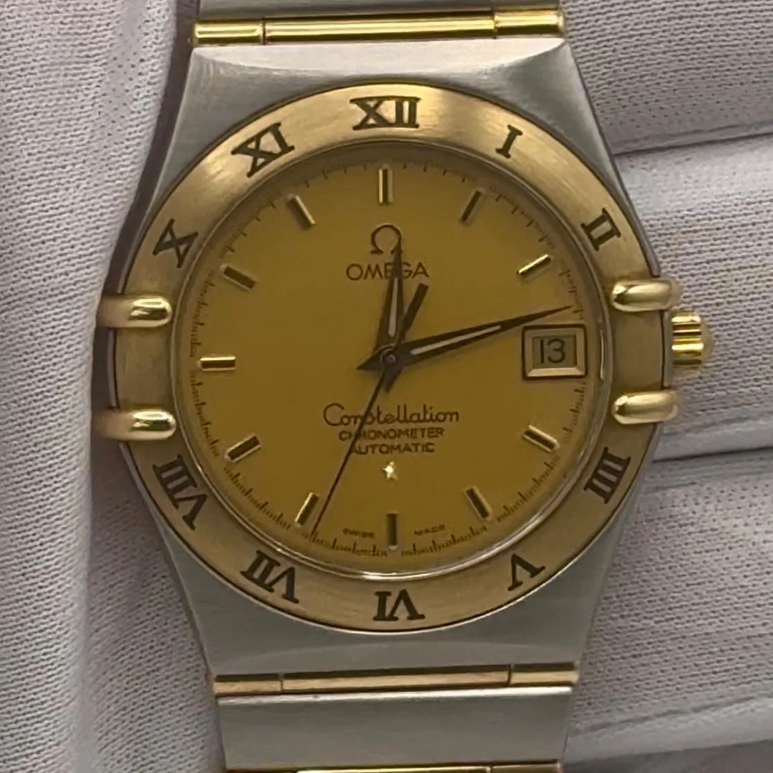 Omega Constellation Automatic 35.5 Steel / Yellow Gold / Champagne 1302.10.00