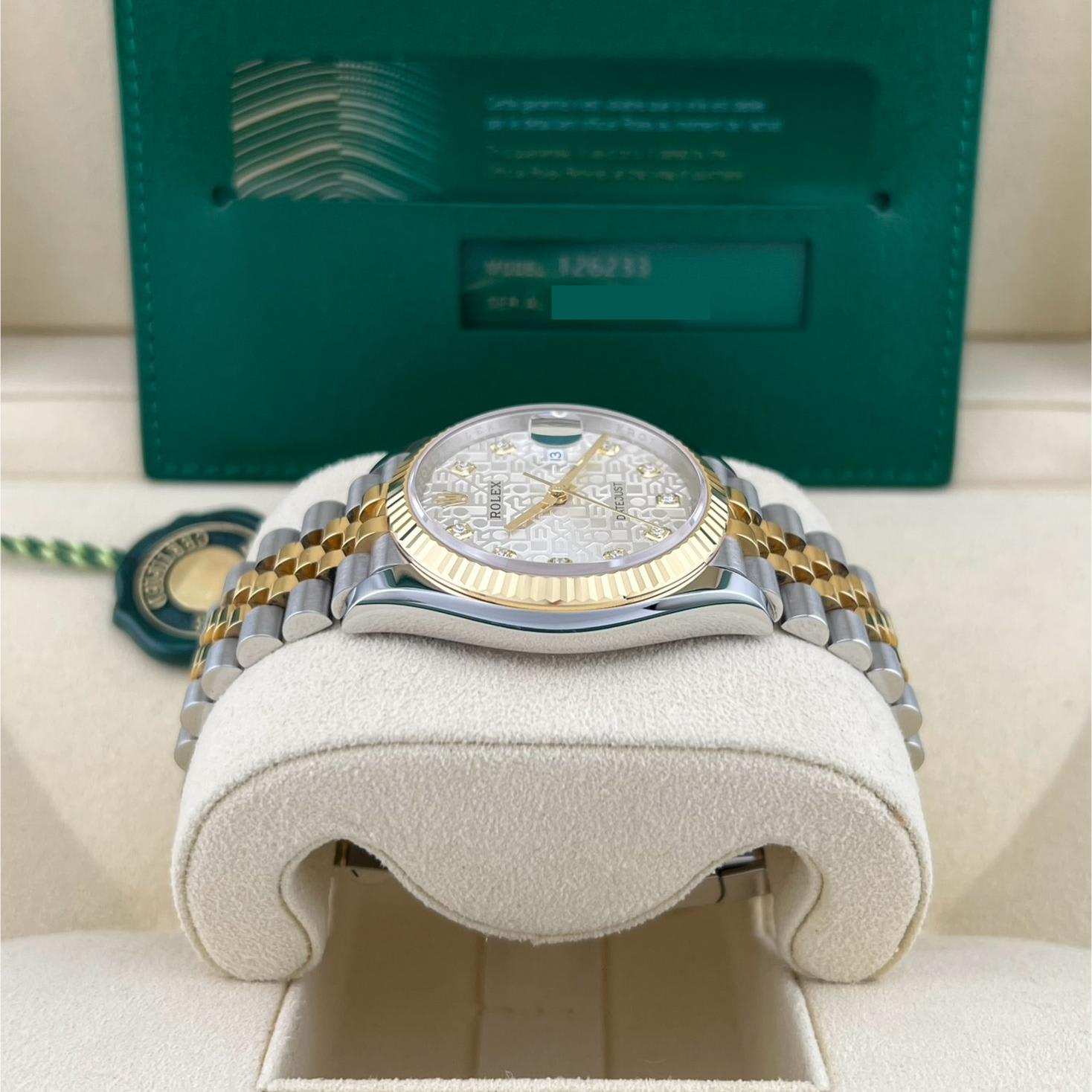 2021 Rolex Datejust 36 Smooth / Black / Jubilee 126200-0003