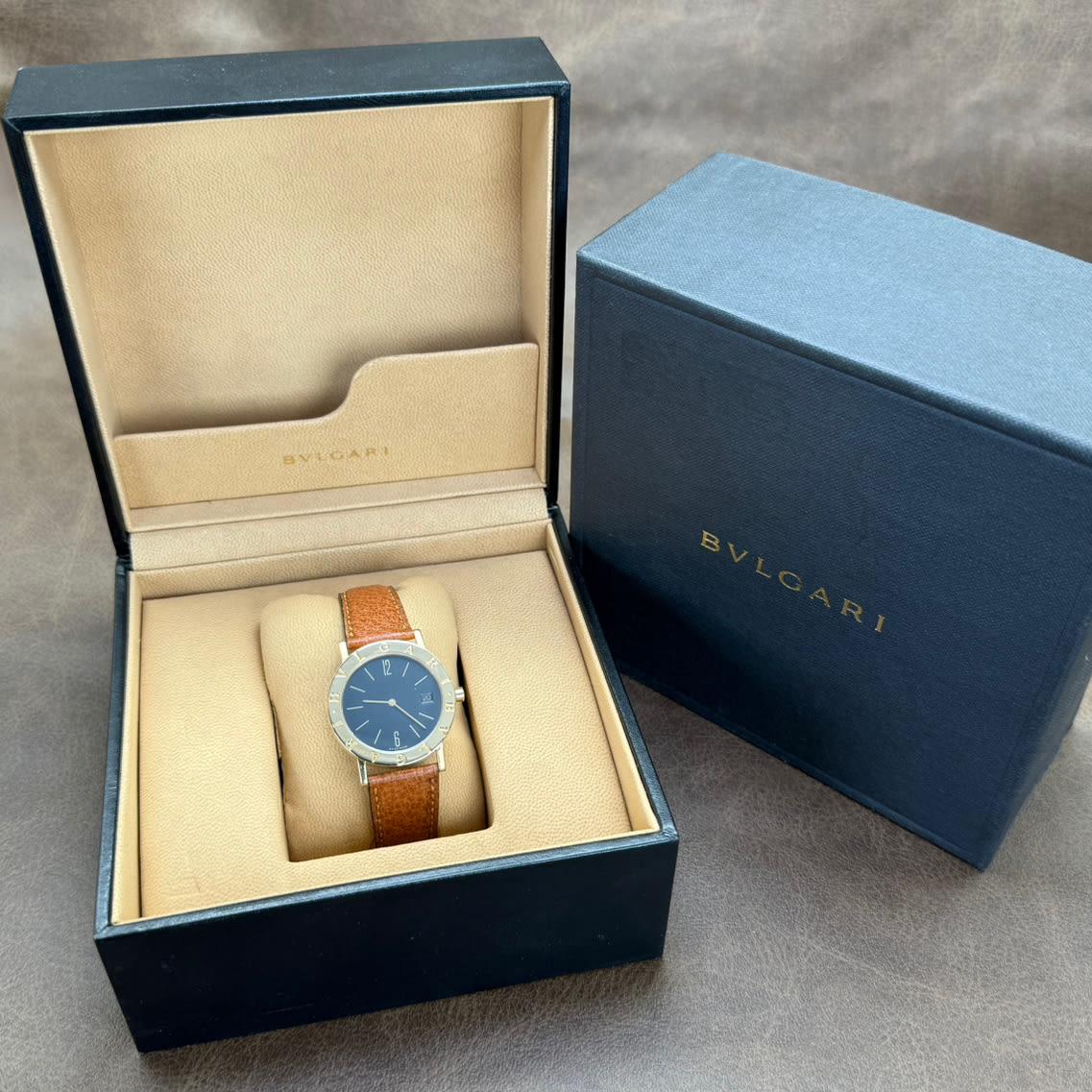 Bvlgari Bvlgari Bvlgari 33 Yellow Gold / Black / Arabic / Strap