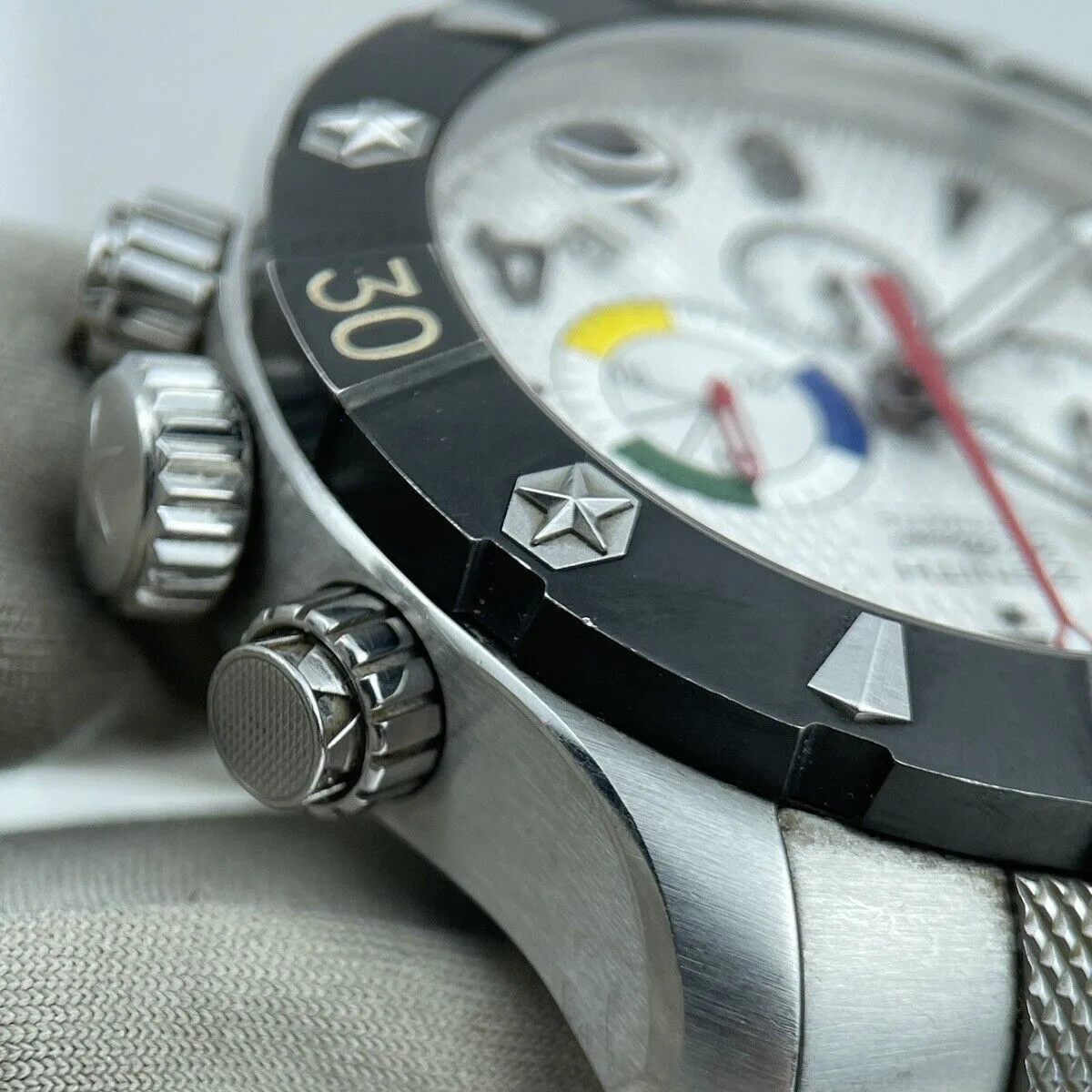 Zenith Defy Classic Aero Chronograph Steel / White  03.0526.4000 Listing Image 2