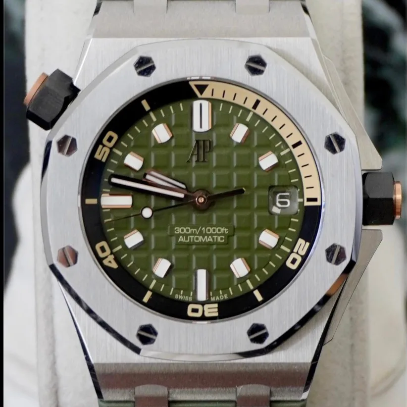 2021 Audemars Piguet Royal Oak Offshore Diver 42 / Green / Rubber 15720ST.OO.A052CA.01