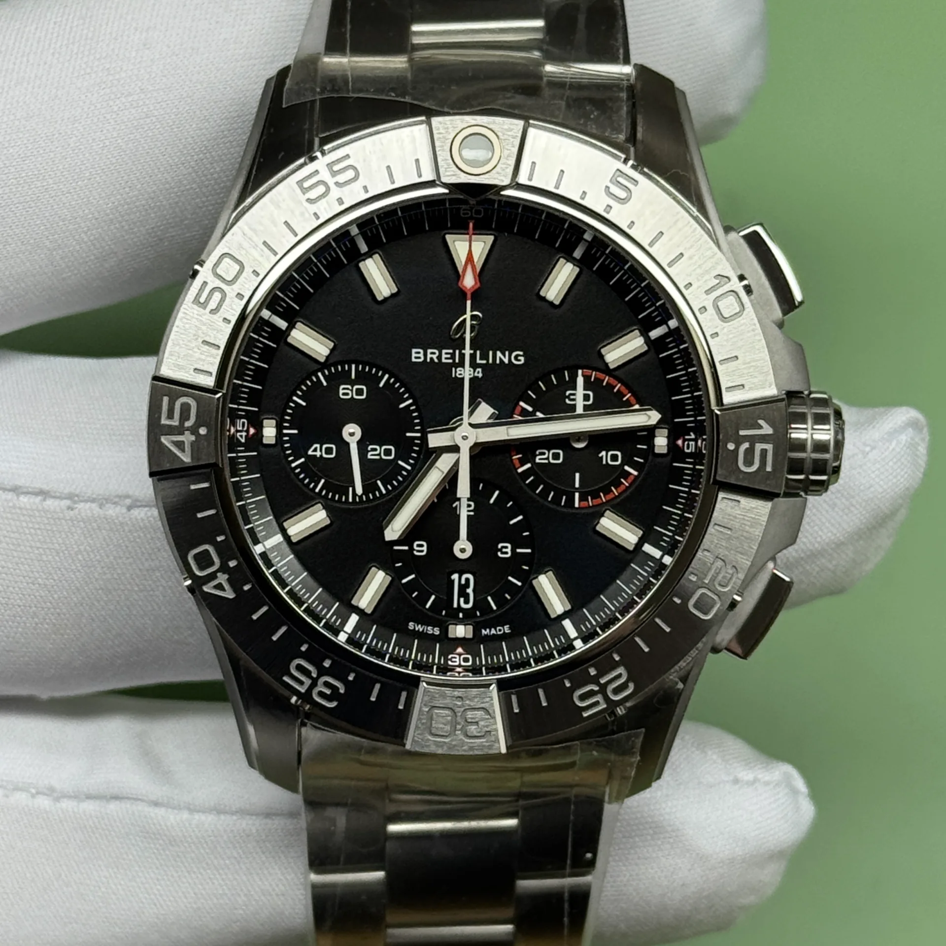 Breitling Avenger B01 Chronograph 44 Stainless Steel / Black / Bracelet AB0147101B1A1