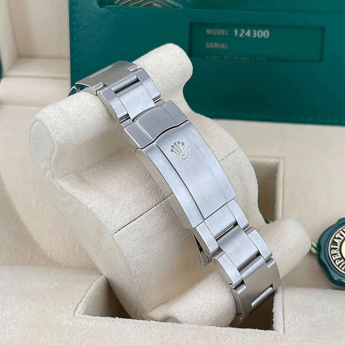 2023 Rolex Oyster Perpetual 41 Blue 124300-0003 Listing Image 4