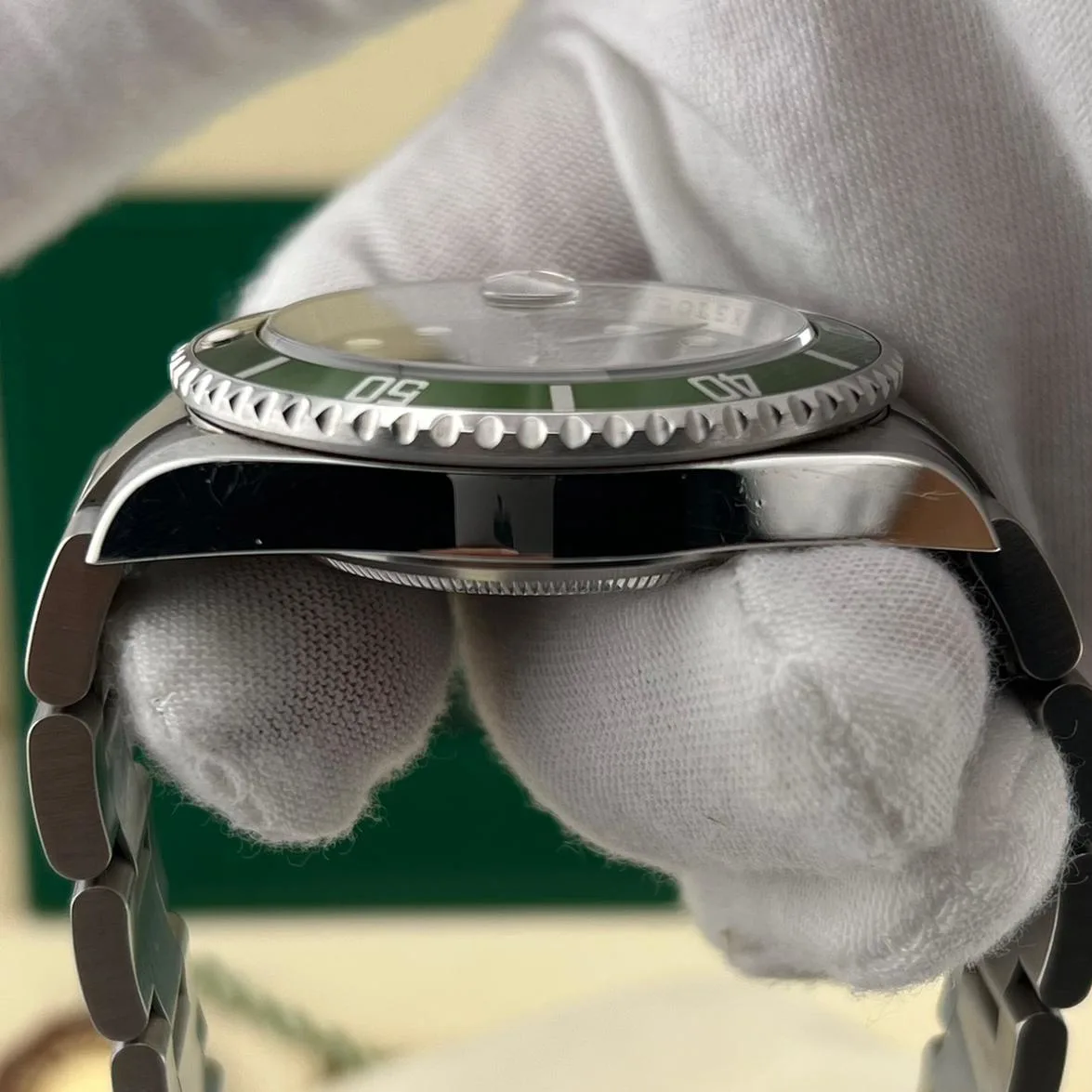 2008 Rolex Submariner Date "Kermit" 16610LV Listing Image 4