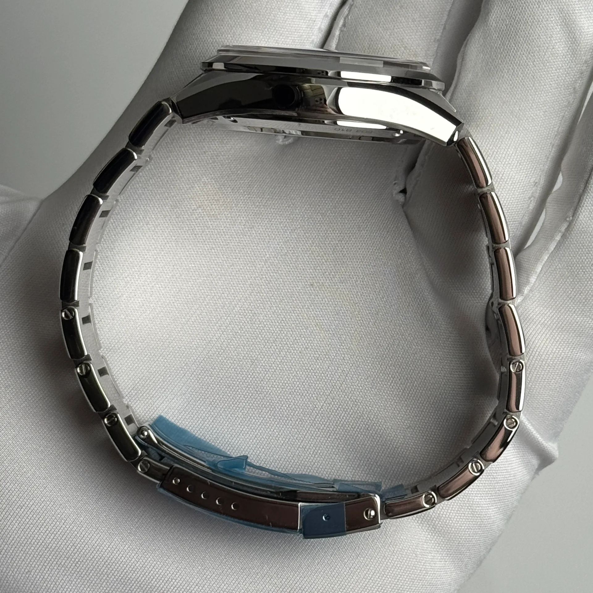 Auction: 2025 Zenith Chronomaster Open / Steel / Black 03.3300