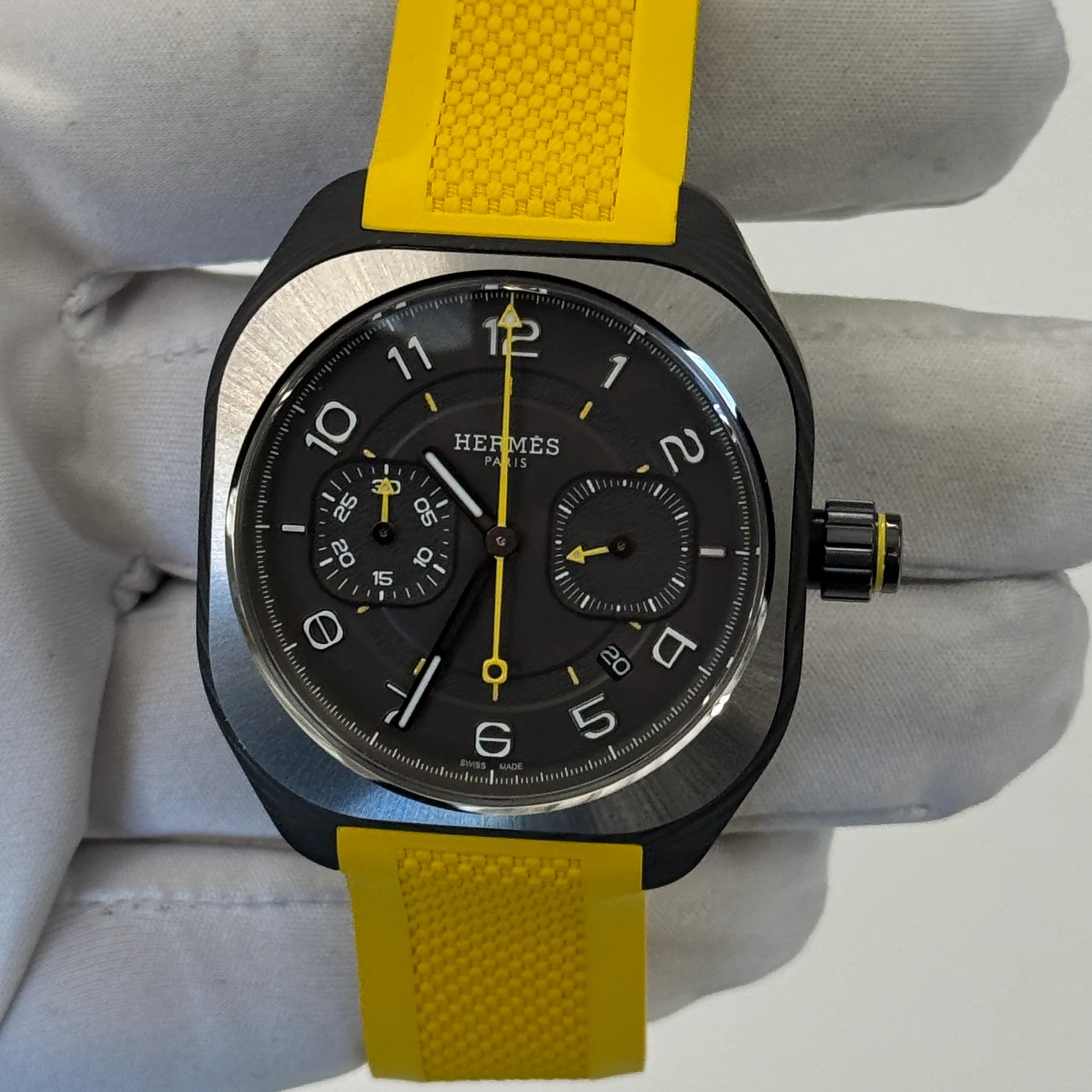 2025 Hermès  H08 Monopusher Chronographe Carbon Fiber / Titanium / Black / Yellow Rubber W403131WW00