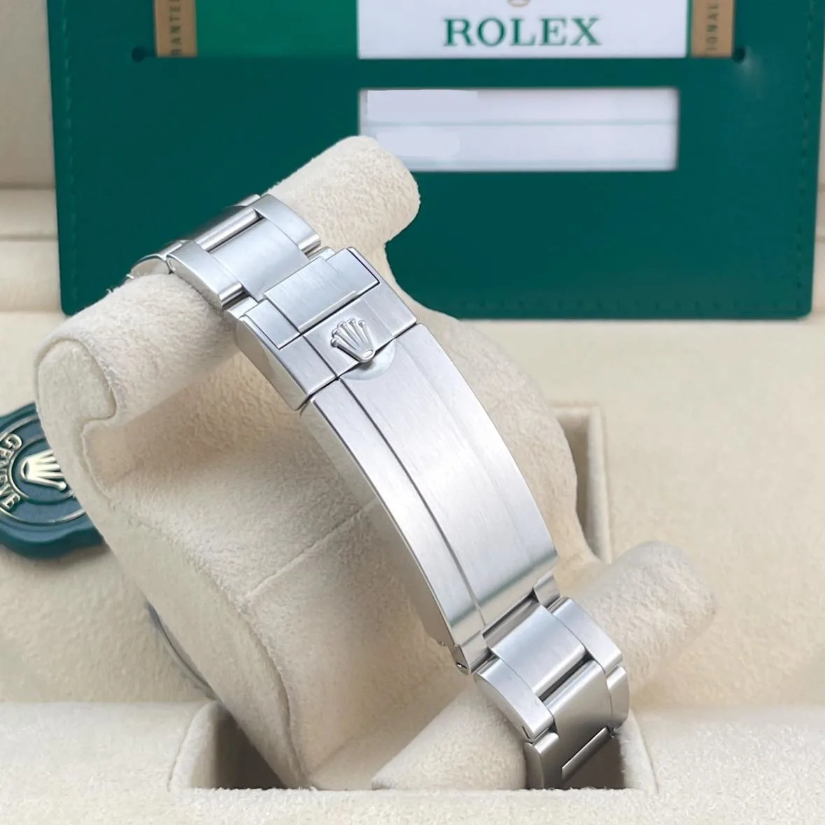 2017 Rolex Submariner Date 116610LN Listing Image 5