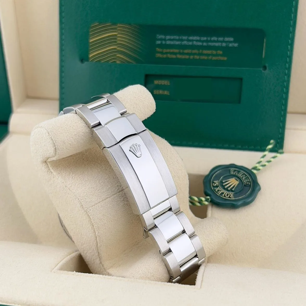 2024 Rolex Sky-Dweller 42 Steel / Fluted / Green / Oyster 336934-0001 Listing Image 4