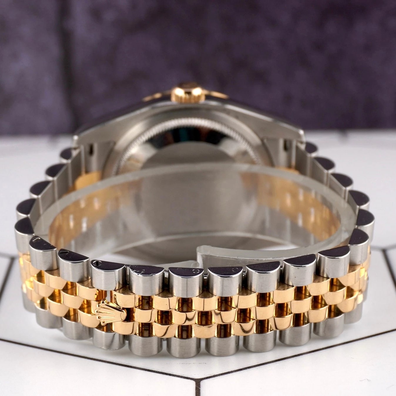 Rolex Turn-O-Graph Two-Tone / White / Jubilee 116263 Watches | Bezel