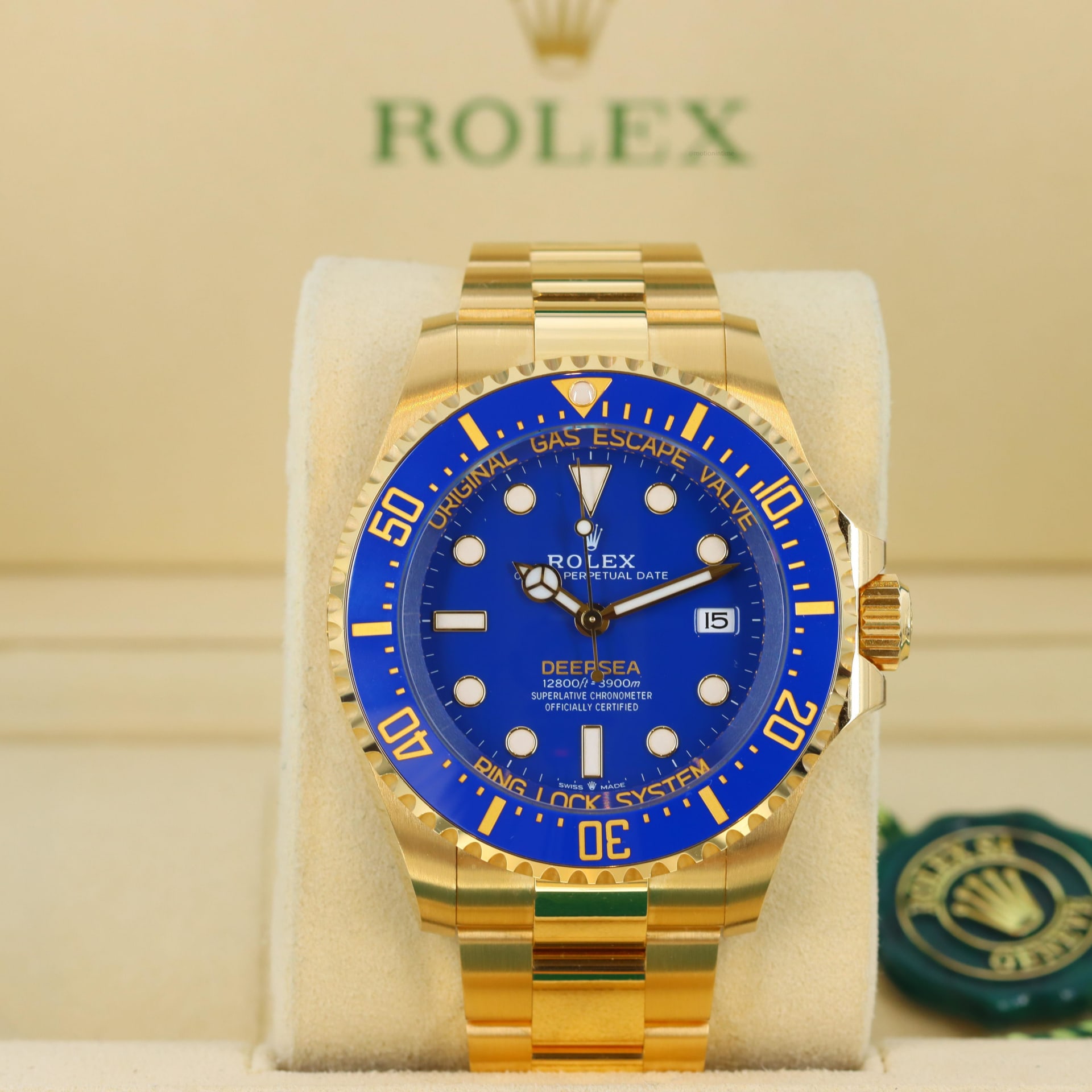 sea　① Rolex Sea-Dweller Deepsea 44 Yellow Gold / Ceramic / Blue