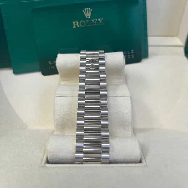Rolex Day-Date 40 White Gold / Fluted / Slate 228239-0060 Listing Image 4