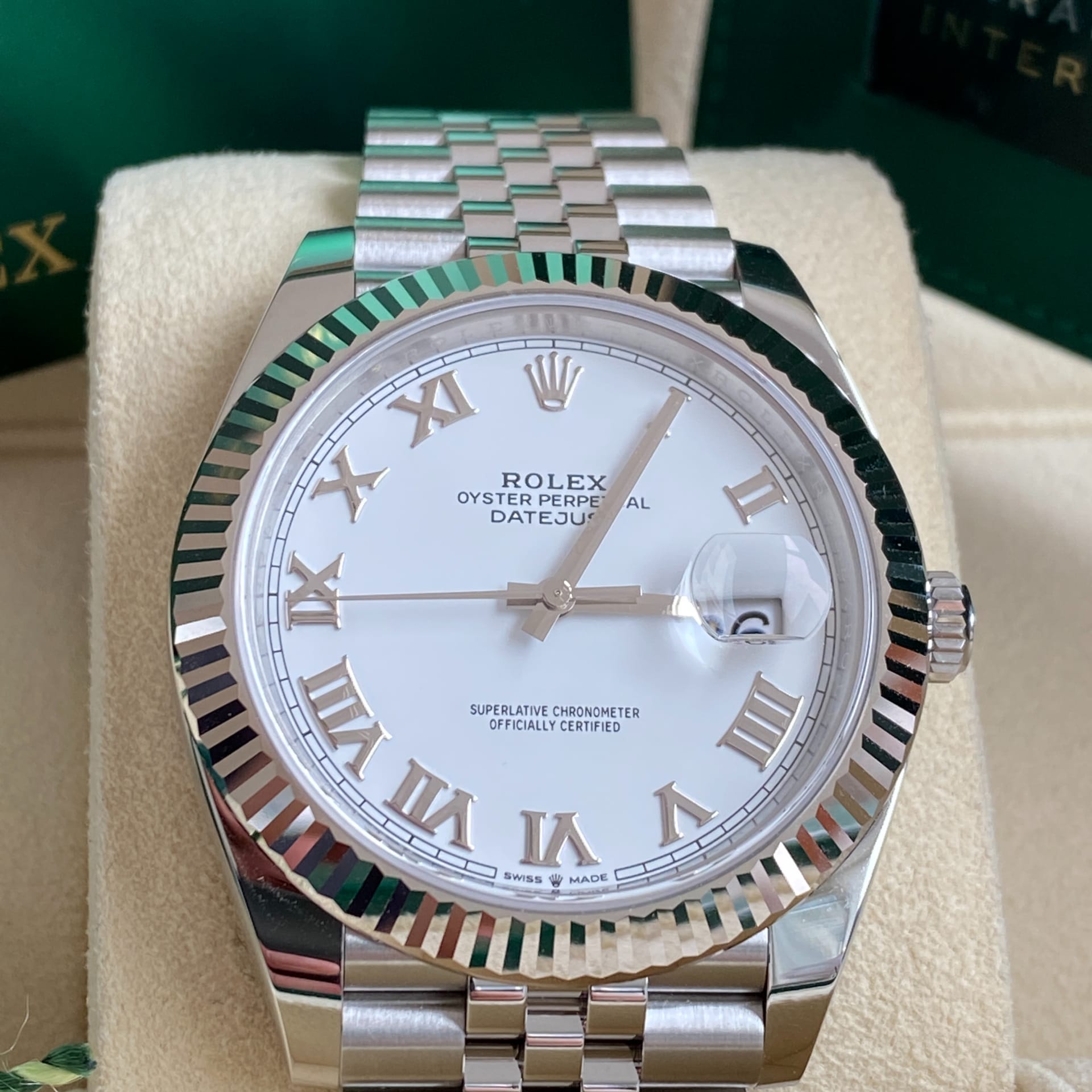 Rolex Datejust 41 Fluted White Roman Jubilee 126334 0024