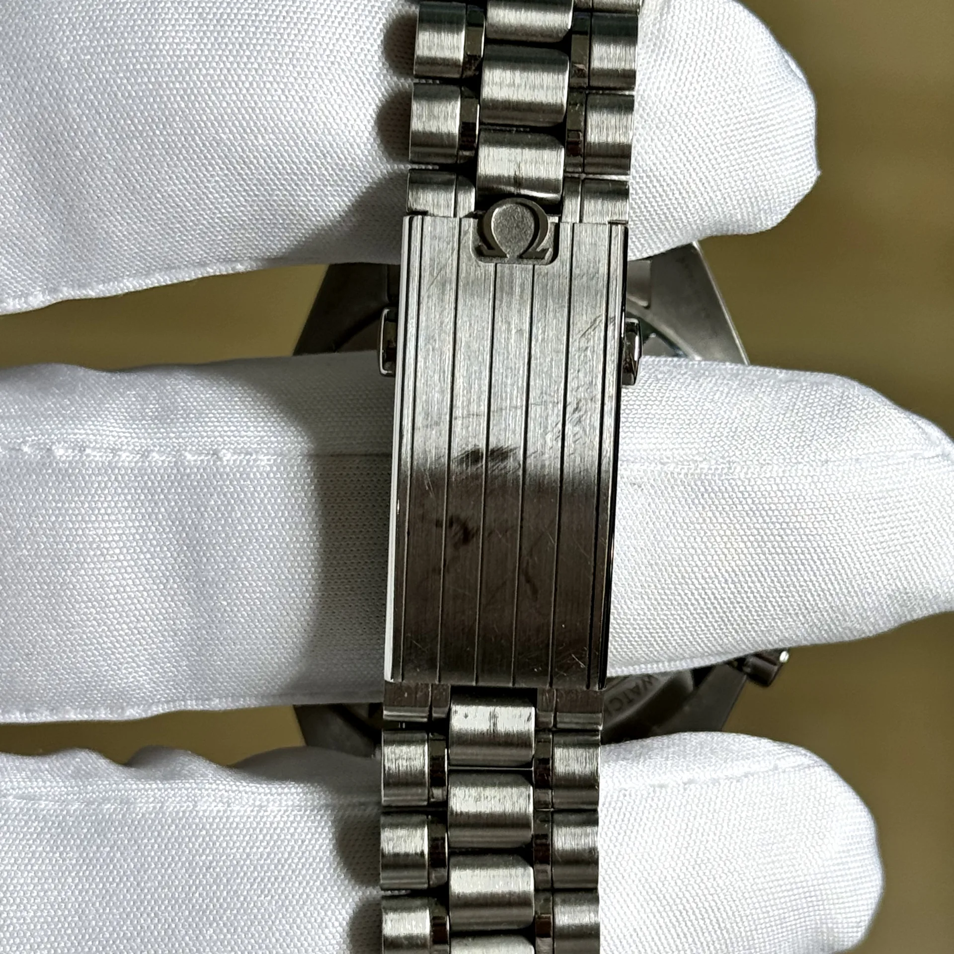 Auction: 2023 Omega Speedmaster Professional Moonwatch 3861 Steel