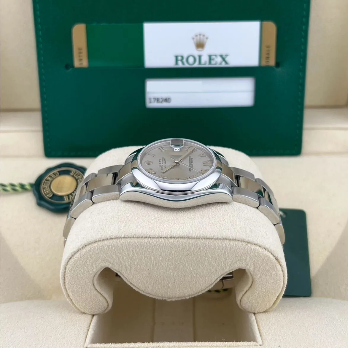 2015 Rolex Datejust 31 Steel / Smooth / SIlvered / Roman / Oyster 178240-0006 Listing Image 4