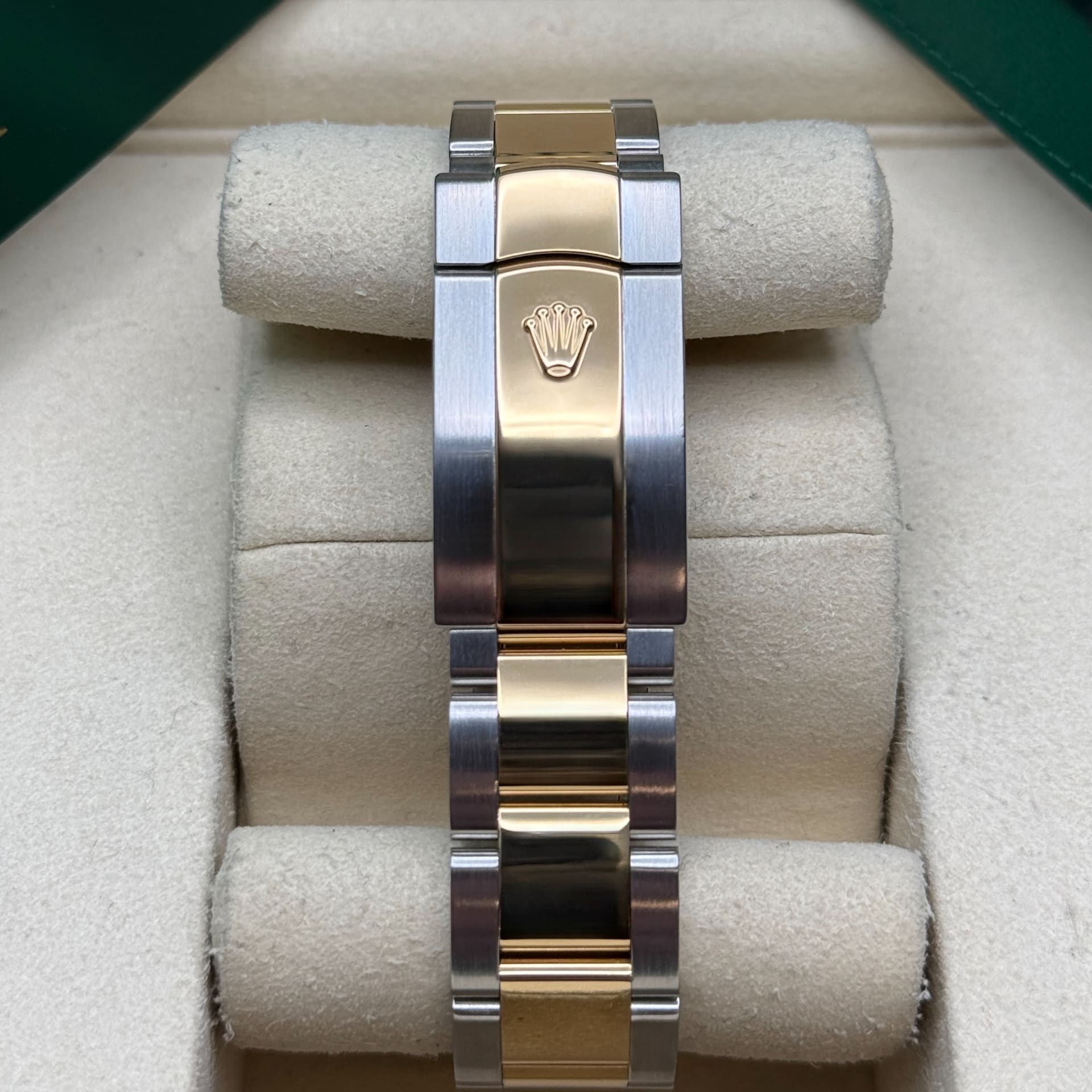 Rolex Datejust 36 Two-Tone Fluted / Black / Diamond-Set / Oyster