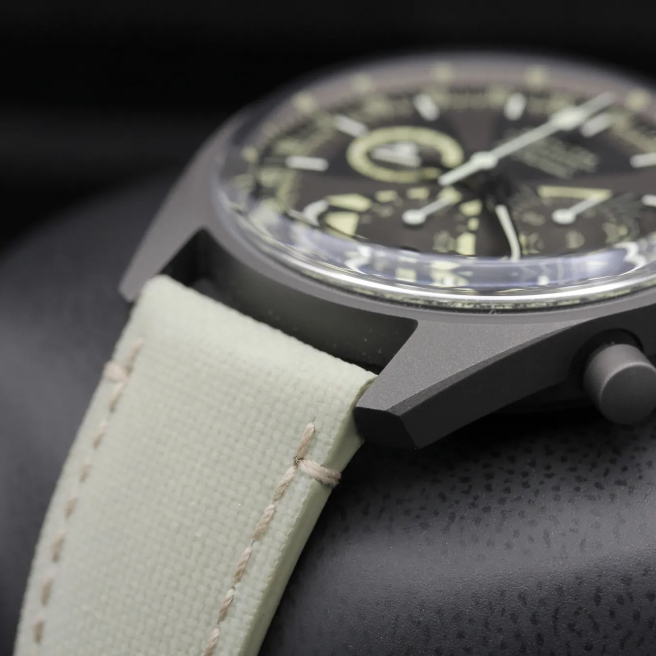 べっち☆ Zenith Chronomaster Revival G383 Poker Chip 38 Titanium