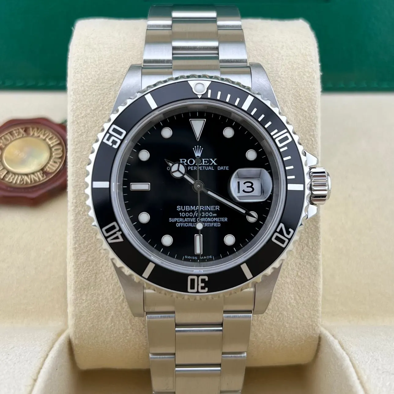 2007 Rolex Submariner Date / SuperLuminova 16610 Listing Image 1