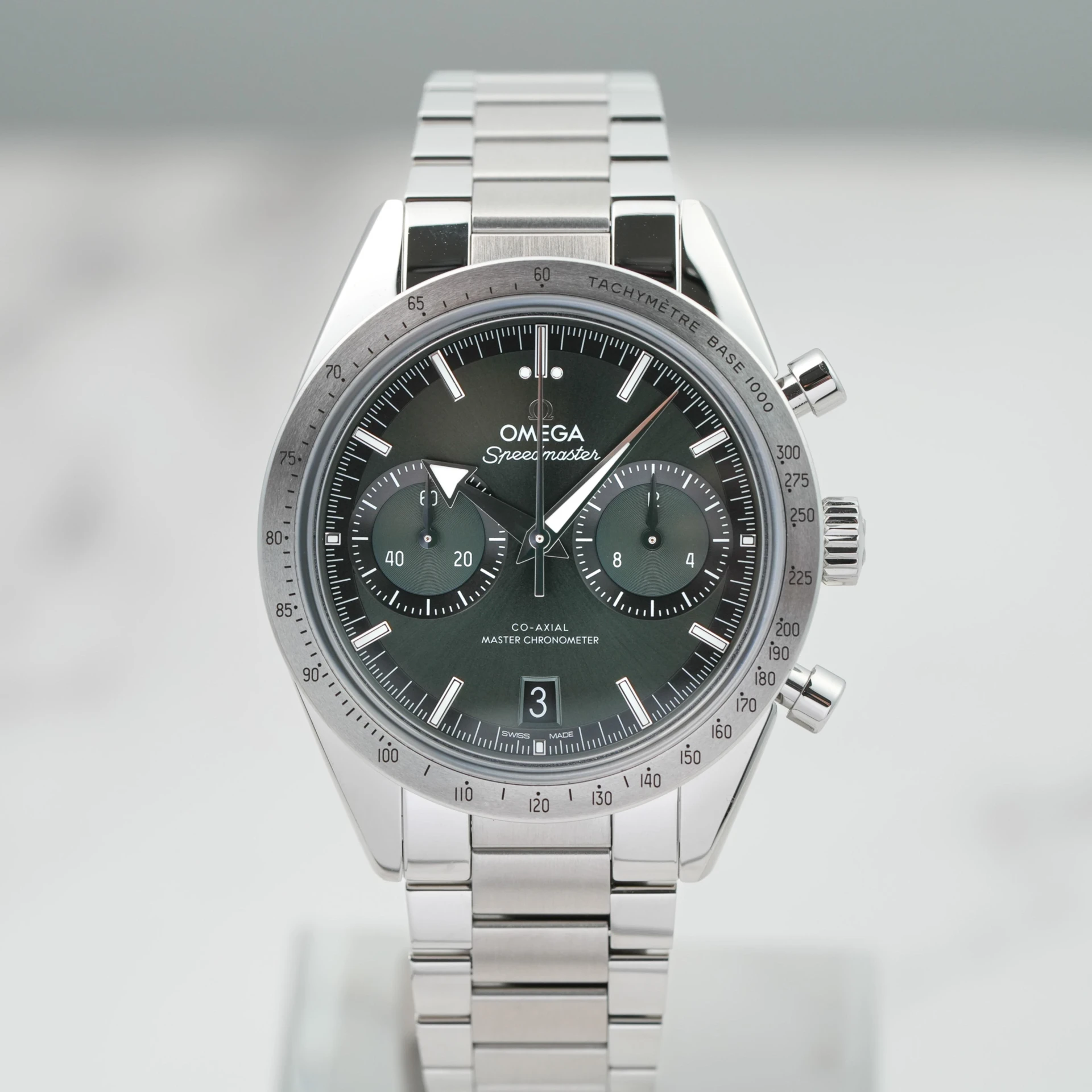 Omega Speedmaster '57 Co-Axial Chronometer Chronograph 40.5 MM / Green / Bracelet 332.10.41.51.10.001