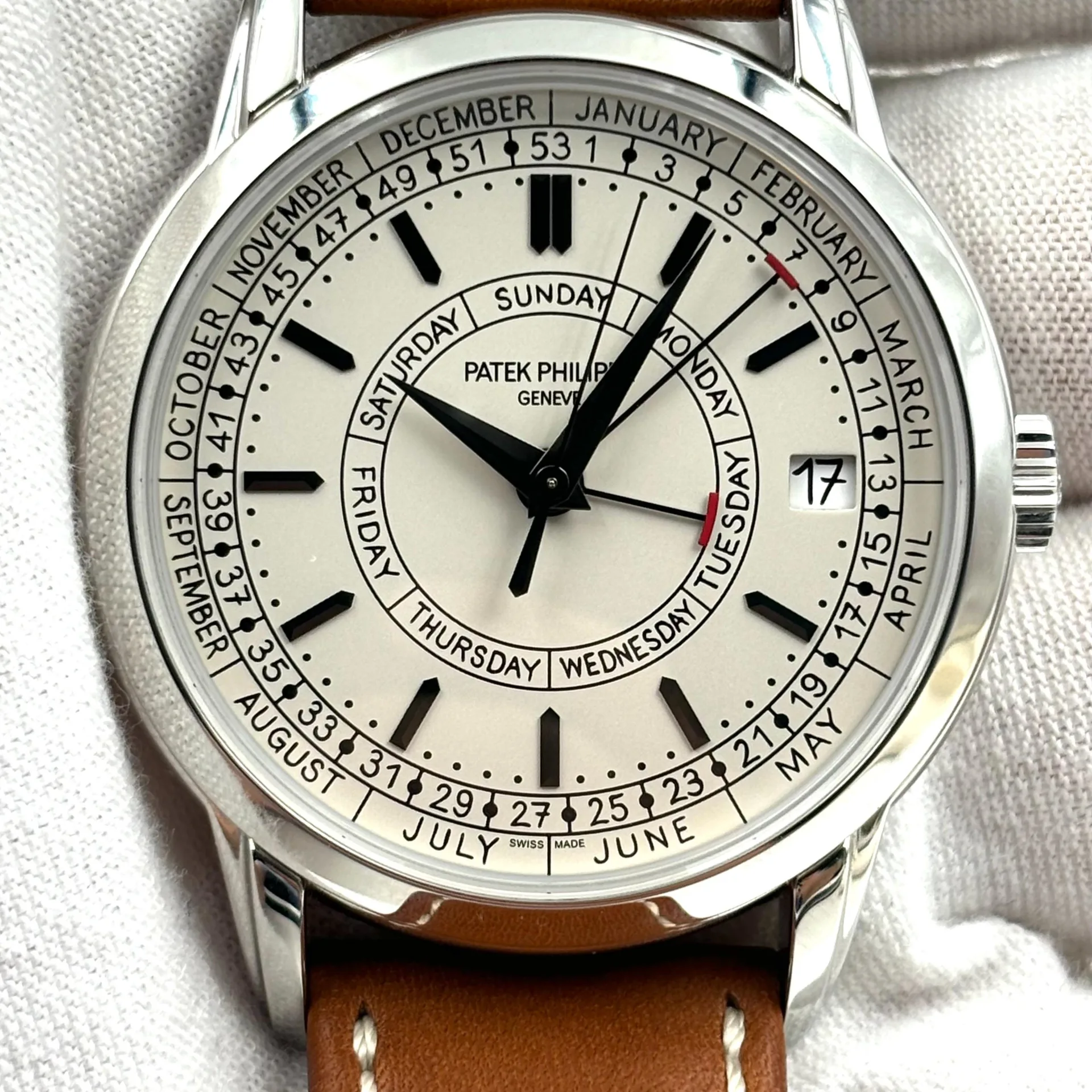 2019 Patek Philippe Calatrava Weekly Calendar / Silvered 5212A-001