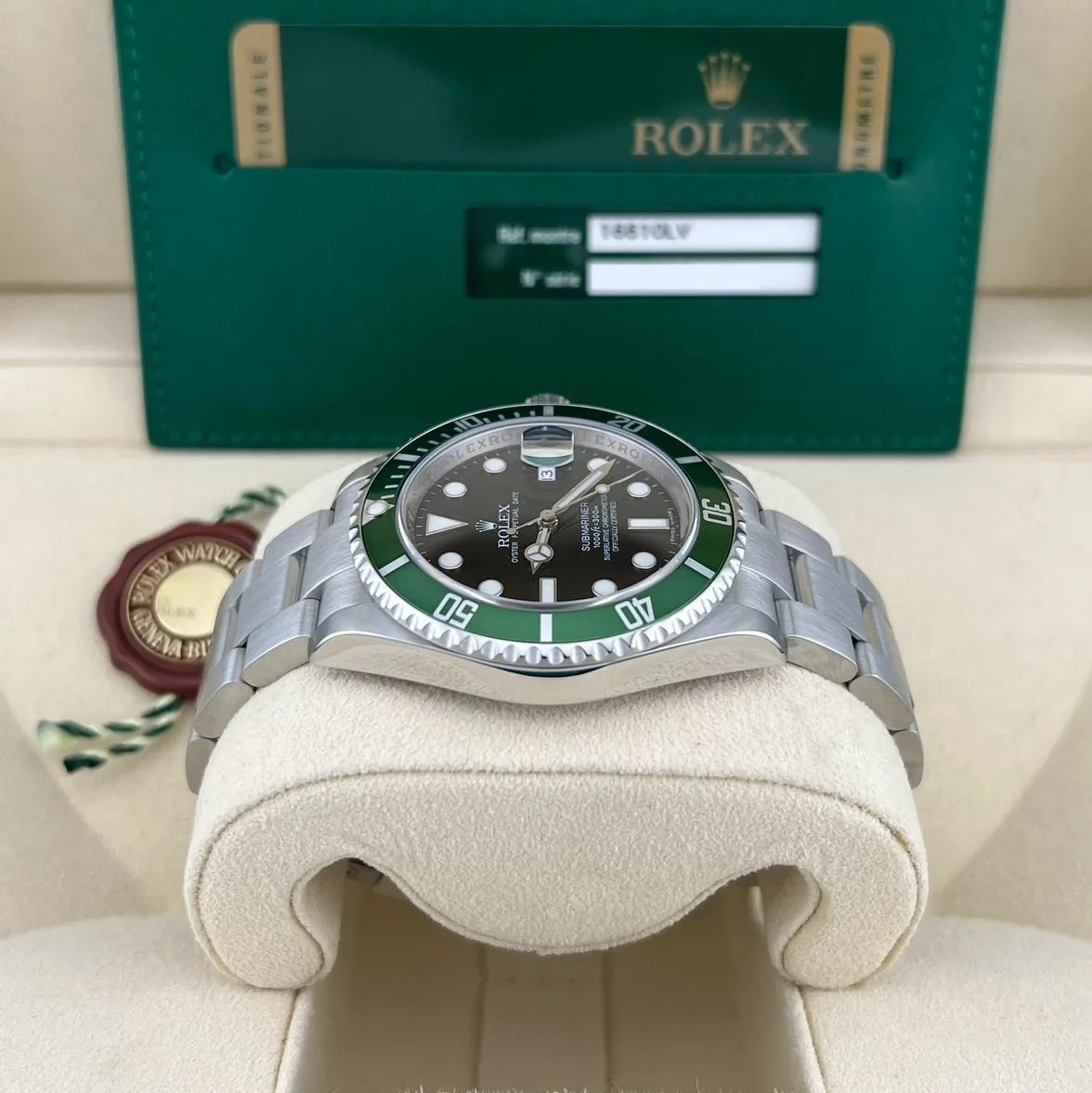 2009 Rolex Submariner Date "Kermit" 16610LV Listing Image 3