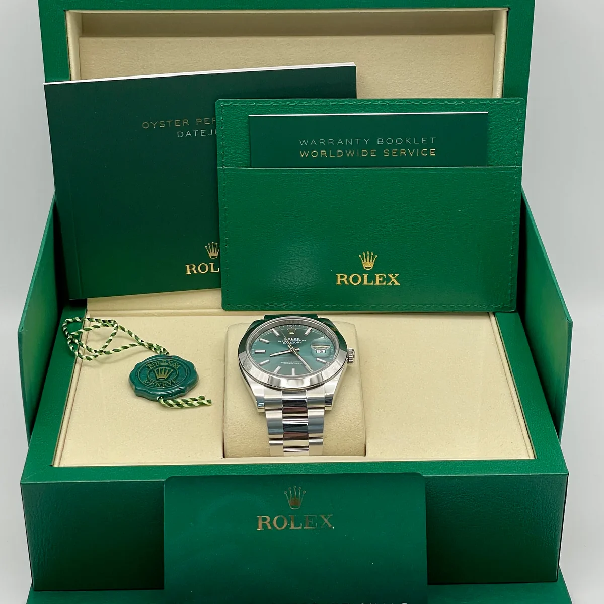 Auction: 2025 Rolex Datejust 41 Smooth / Mint Green / Oyster