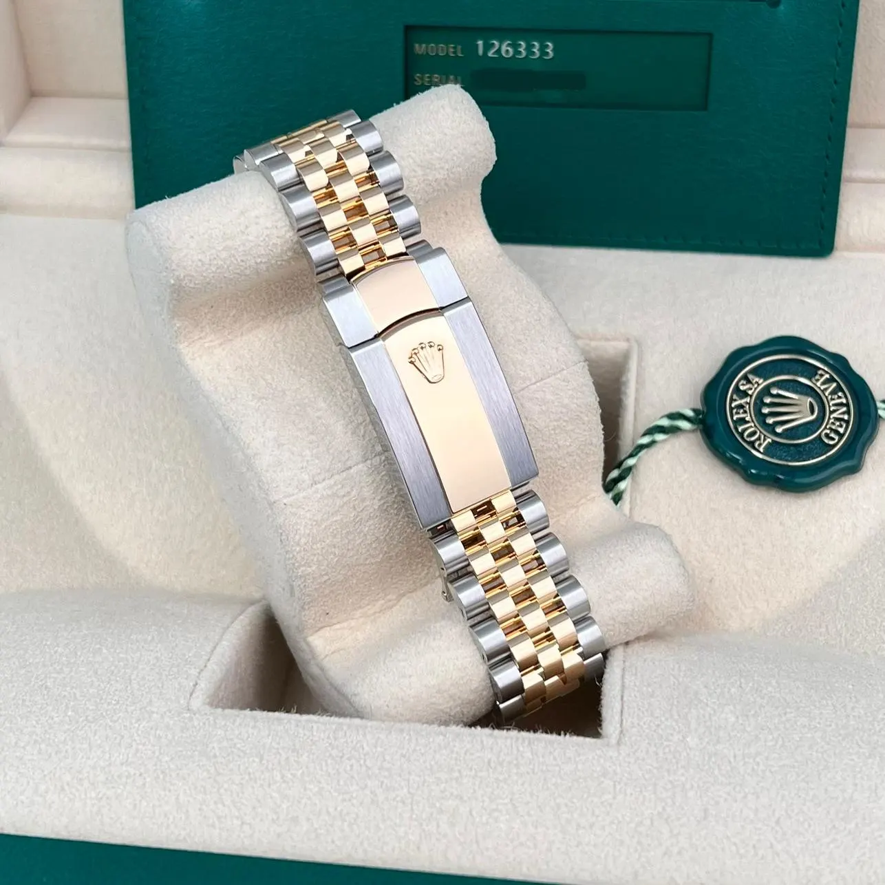 2022 Rolex Datejust 41 Two-Tone / Fluted / Fluted-Motif / Jubilee 126333-0022 Listing Image 4