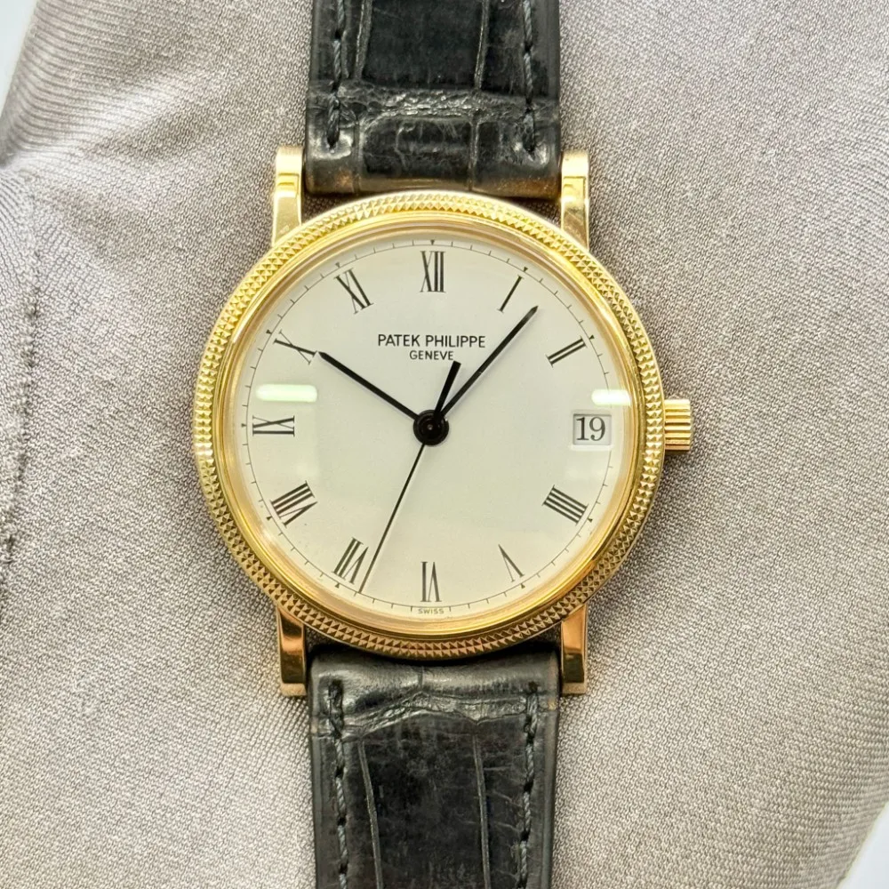 Patek Philippe Calatrava Yellow Gold / White / Roman 3802/200
