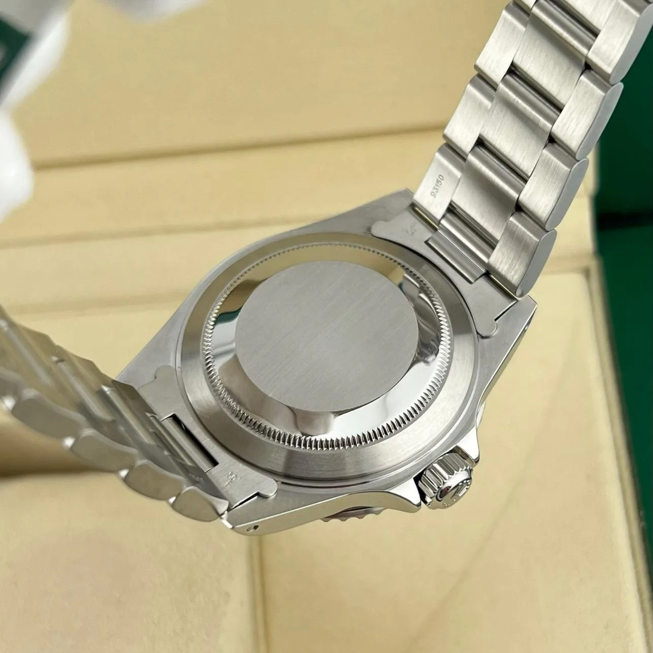 Rolex Submariner No Date / SuperLuminova 14060 Listing Image 7