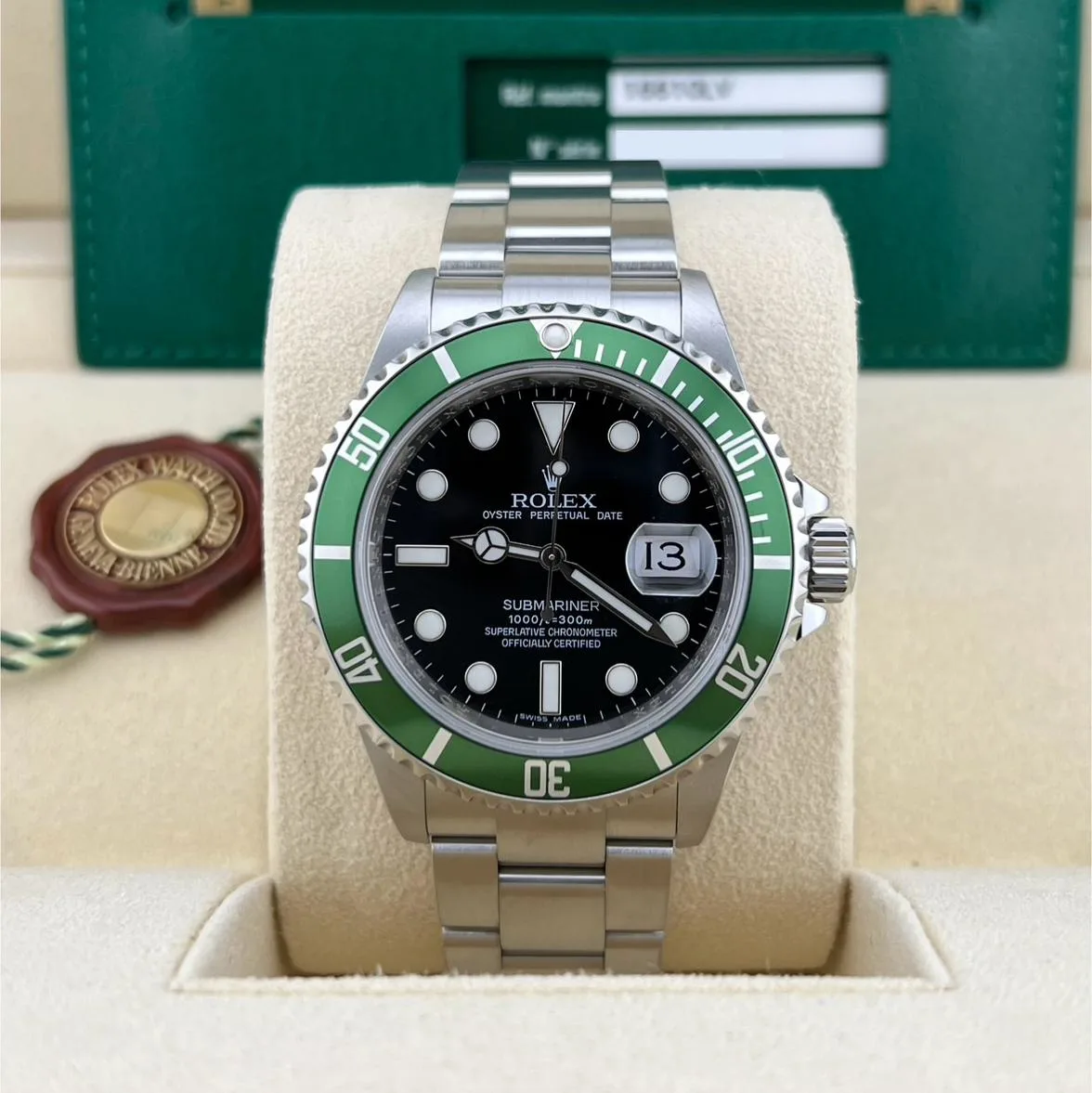 2009 Rolex Submariner Date "Kermit" 16610LV Listing Image 2