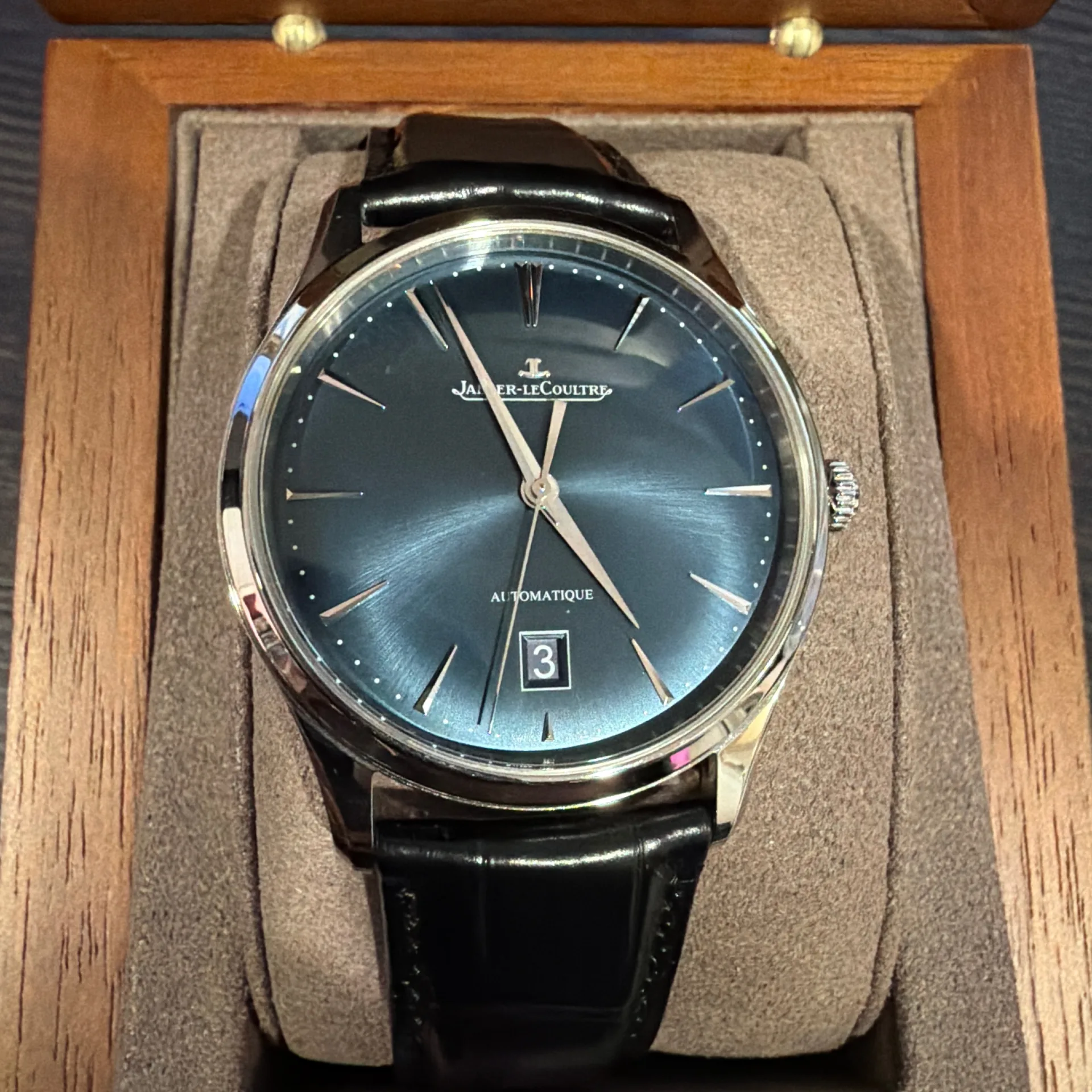 2025 Jaeger-LeCoultre Master Ultra Thin Date 39 Steel / Blue / Strap Q1238480