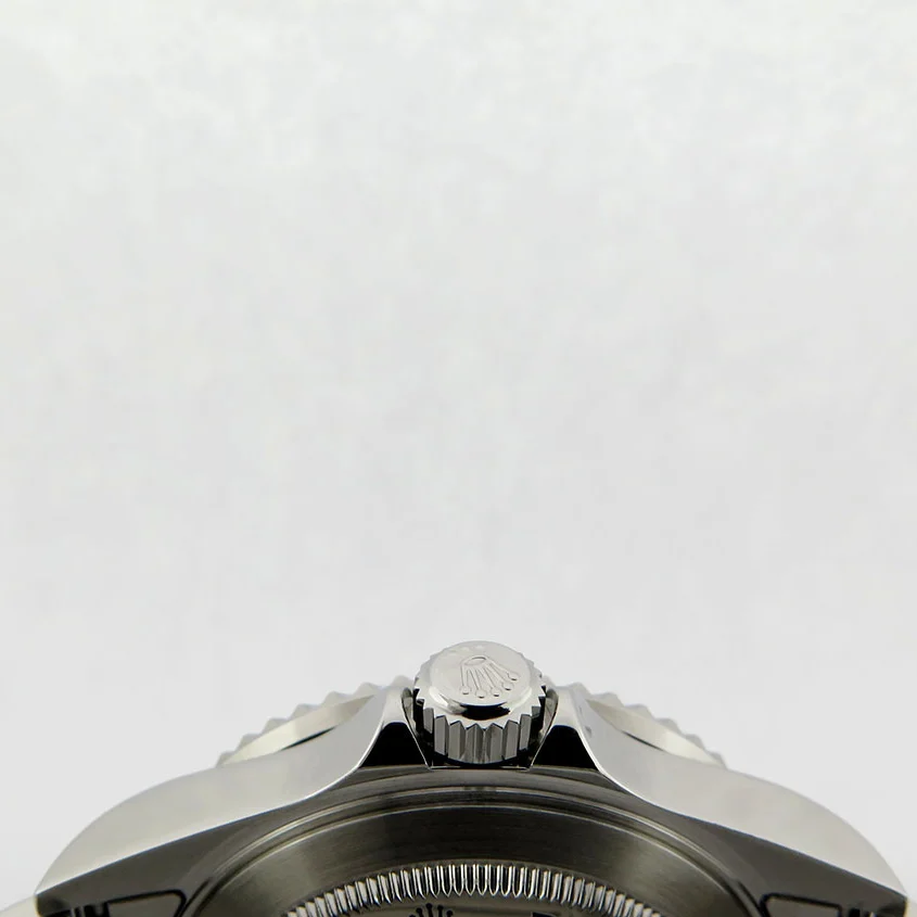 2003 Rolex Sea-Dweller / SuperLuminova 16600 Listing Image 2