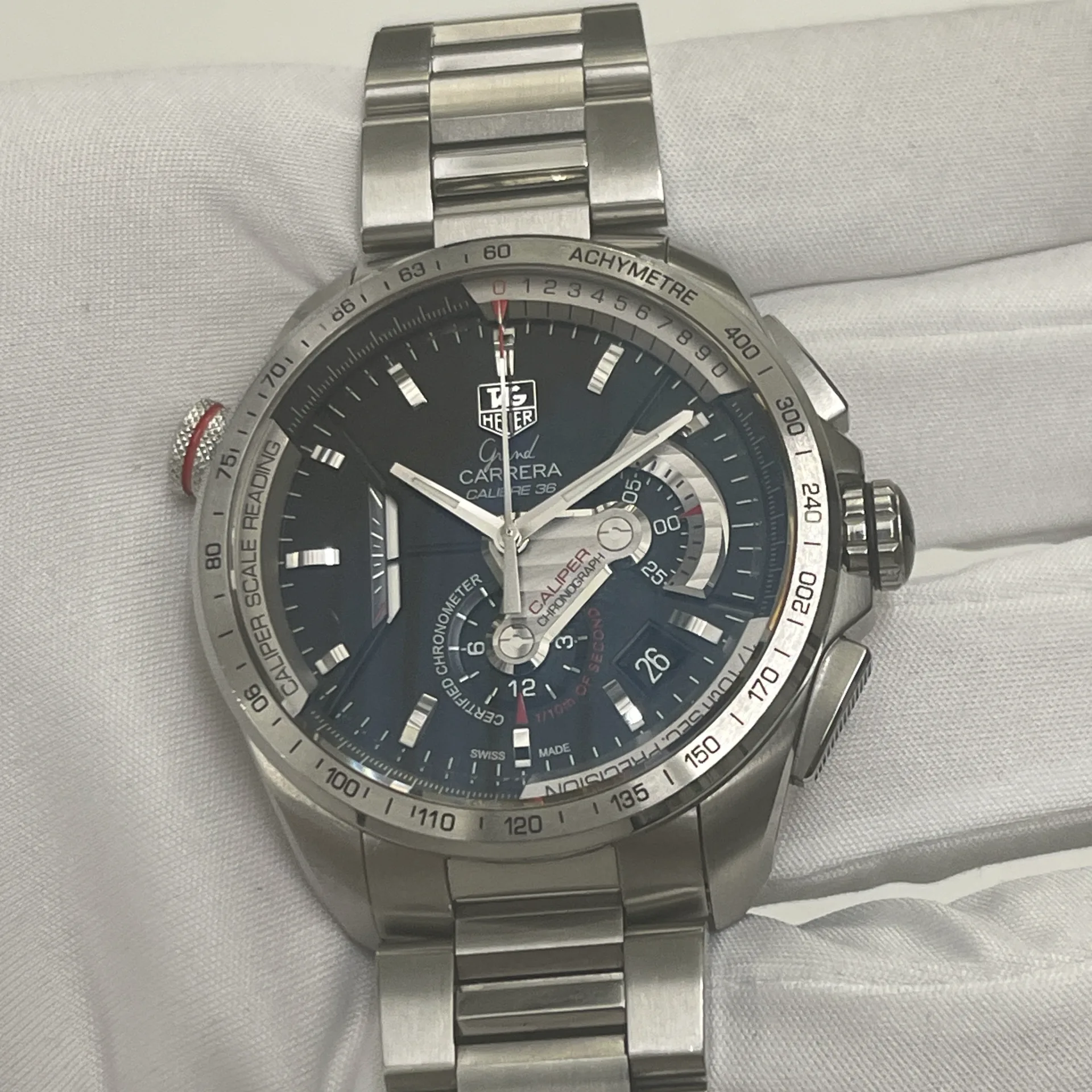 Tag Heuer Grand Carrera Calibre 36 RS Caliper Chronograph 43 Steel / Black / Bracelet CAV5115.BA0902